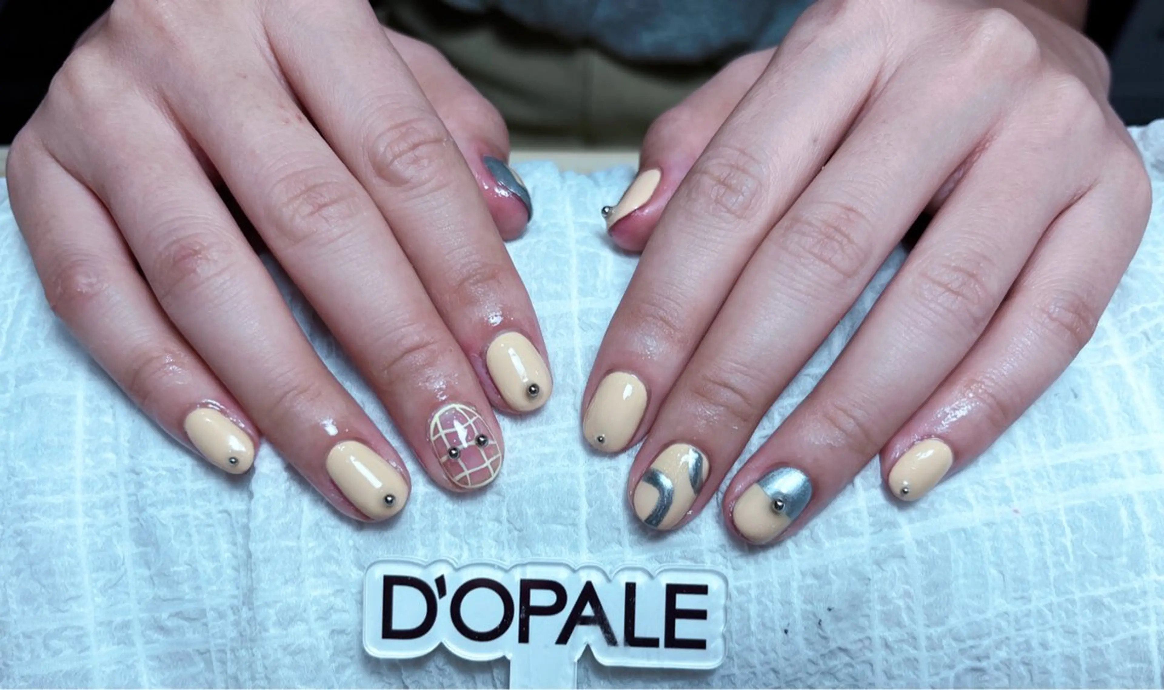 ネイル ハンドネイル DOPALE 上野店サロンのネイルデザイン