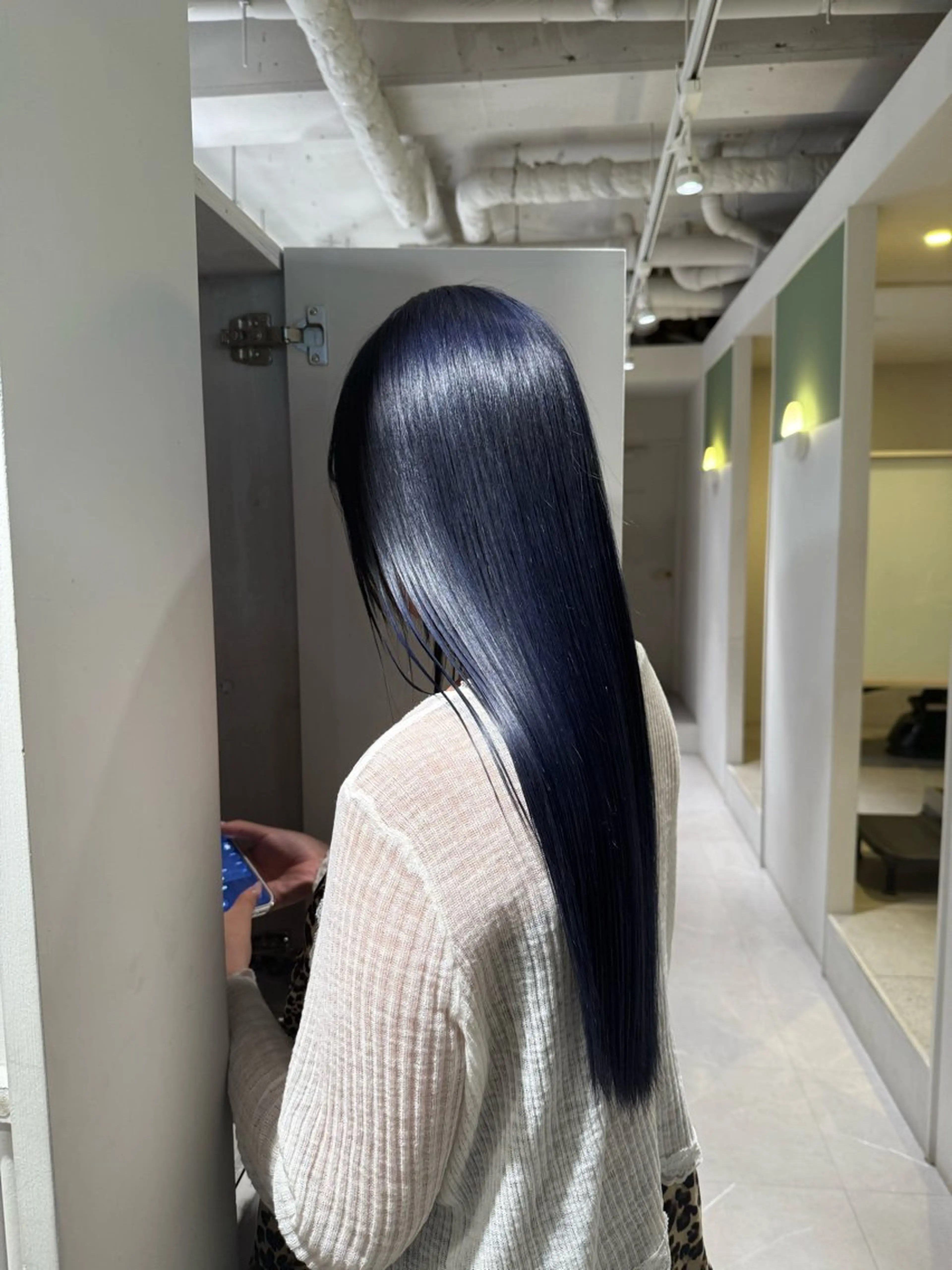 カラー ブリーチ ヘアカラー トリートメント momb所属・杉浦 姫菜のヘアスタイル