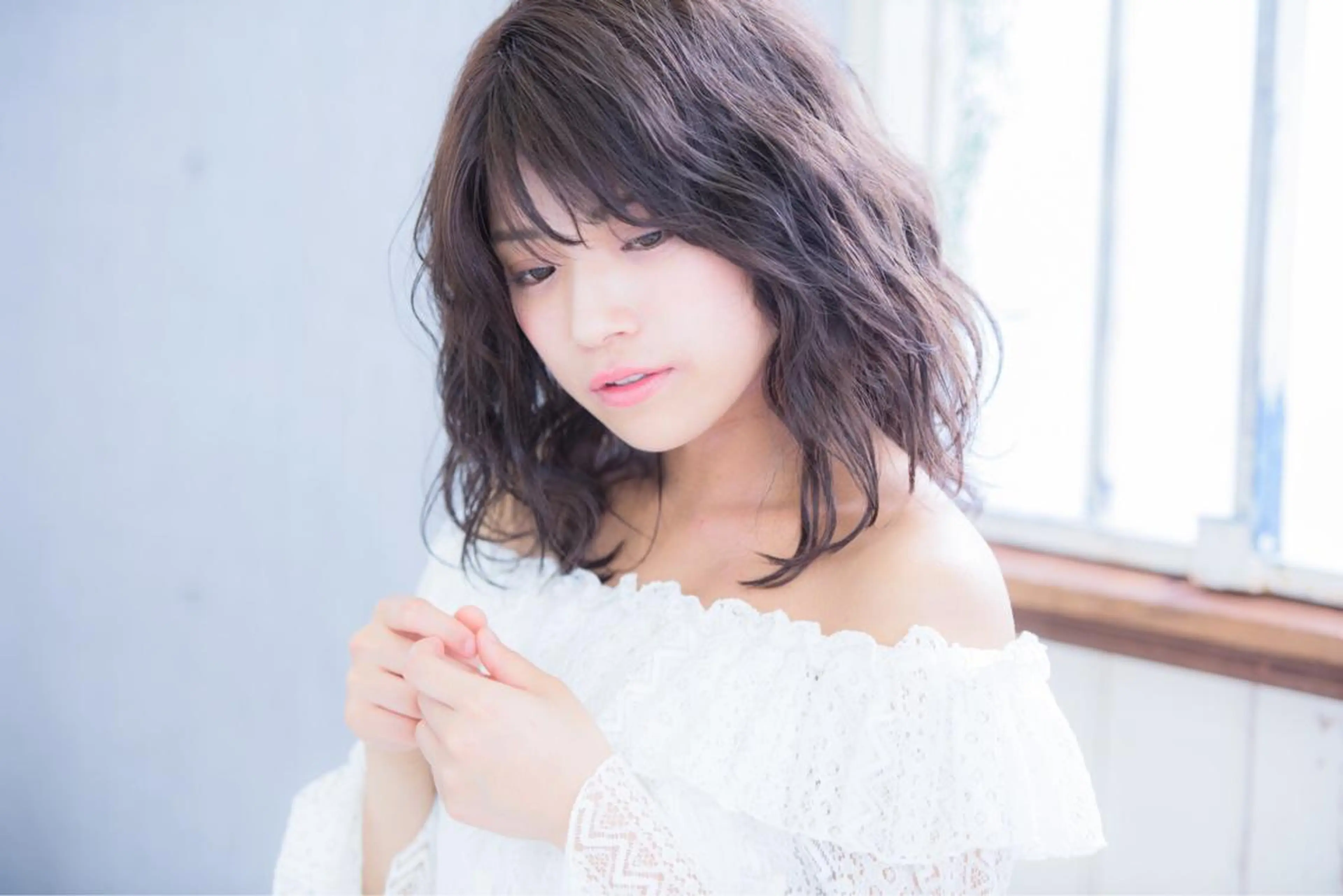 ミディアム パーマ くせ毛 星 沙織のヘアスタイル