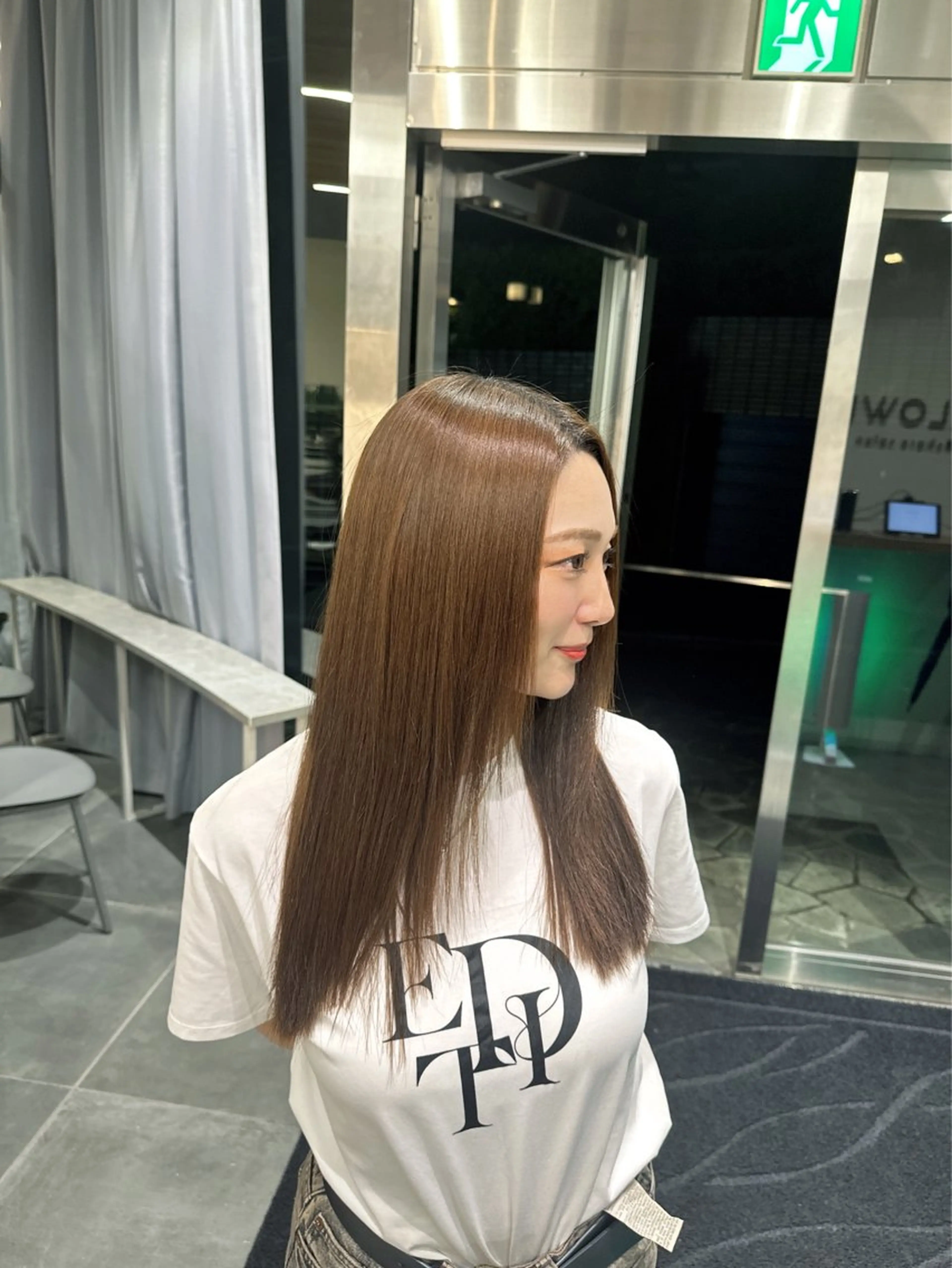 セミロング Wisteria所属・美髪特化✨ 伊織✨縮毛矯正✨のヘアスタイル