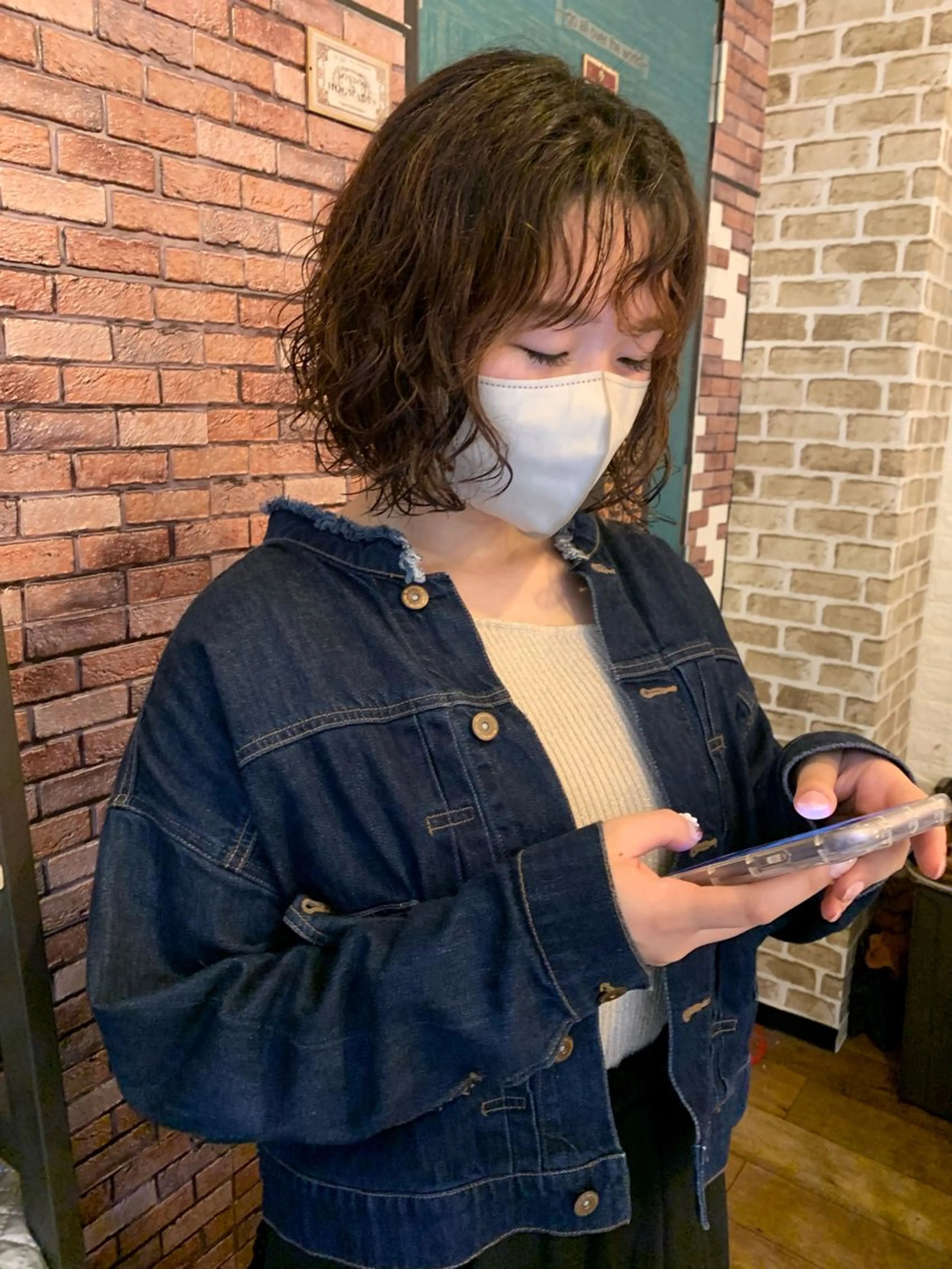 ミディアム パーマ ミディアムパーマ 似合わせパーマ 癖毛カットのヘアスタイル