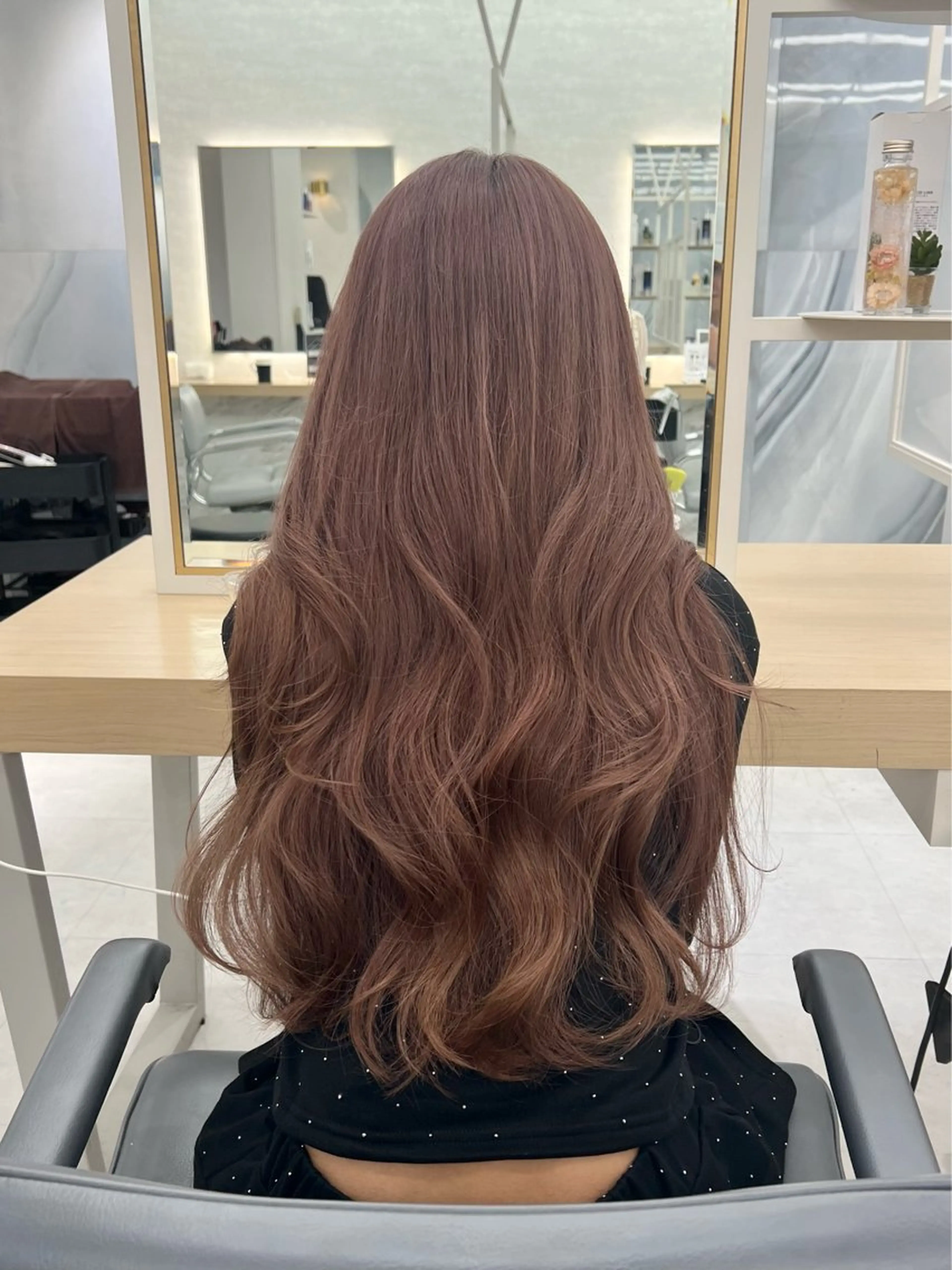 ロング カラー カット ヘアカラー トリートメント youres hair 髪質改善トリートメント&ヘッドスパ  新宿三丁目店【ユアーズヘア】所属・🦋透明感カラー 👑NODOKA🦋のヘアスタイル