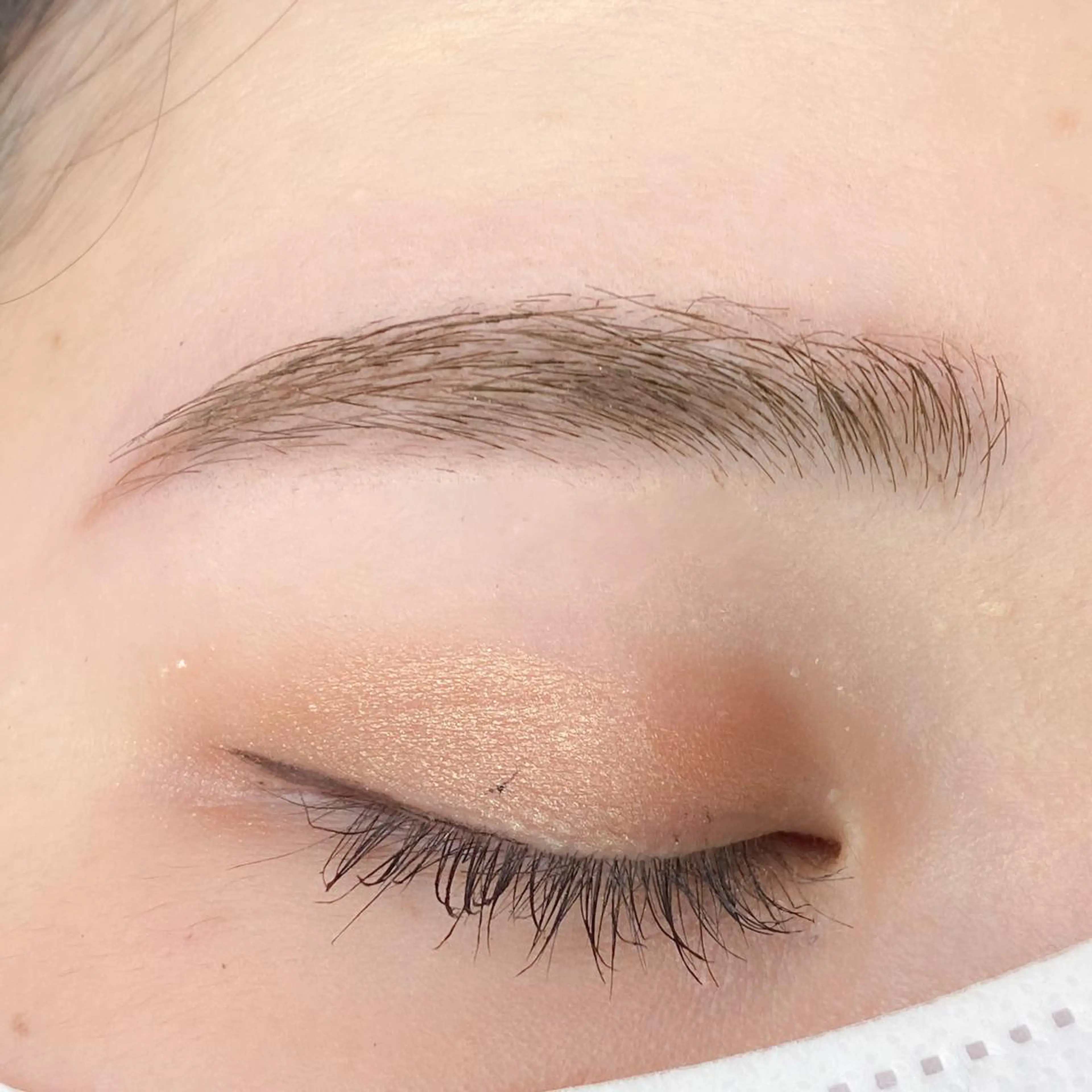 アイブロウ une 石橋阪大前・ 箕面・池田・蛍池のマツエク・マツパデザイン