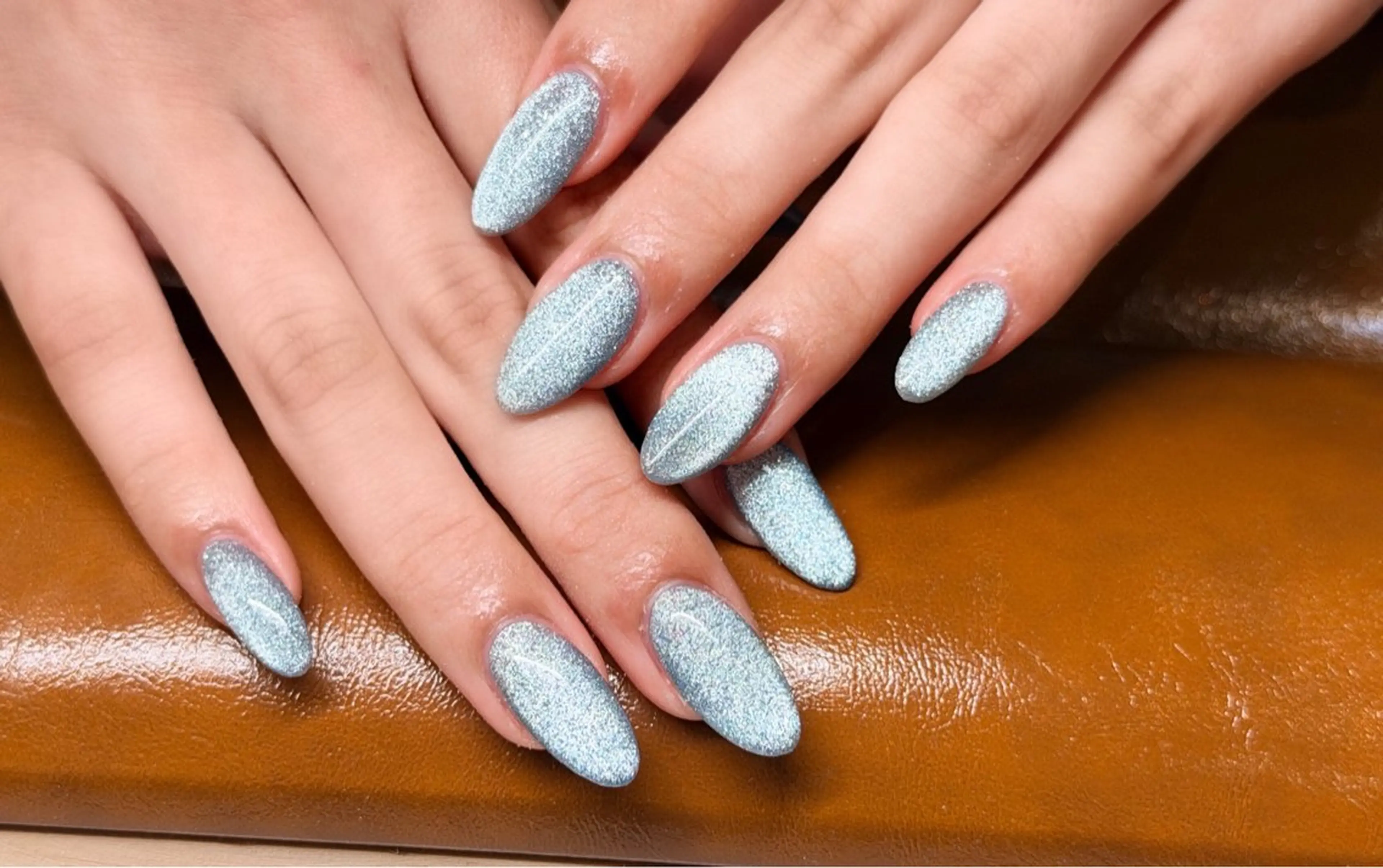 ネイル 水色 マグネットネイル ハンドネイル AMI アミのネイルデザイン