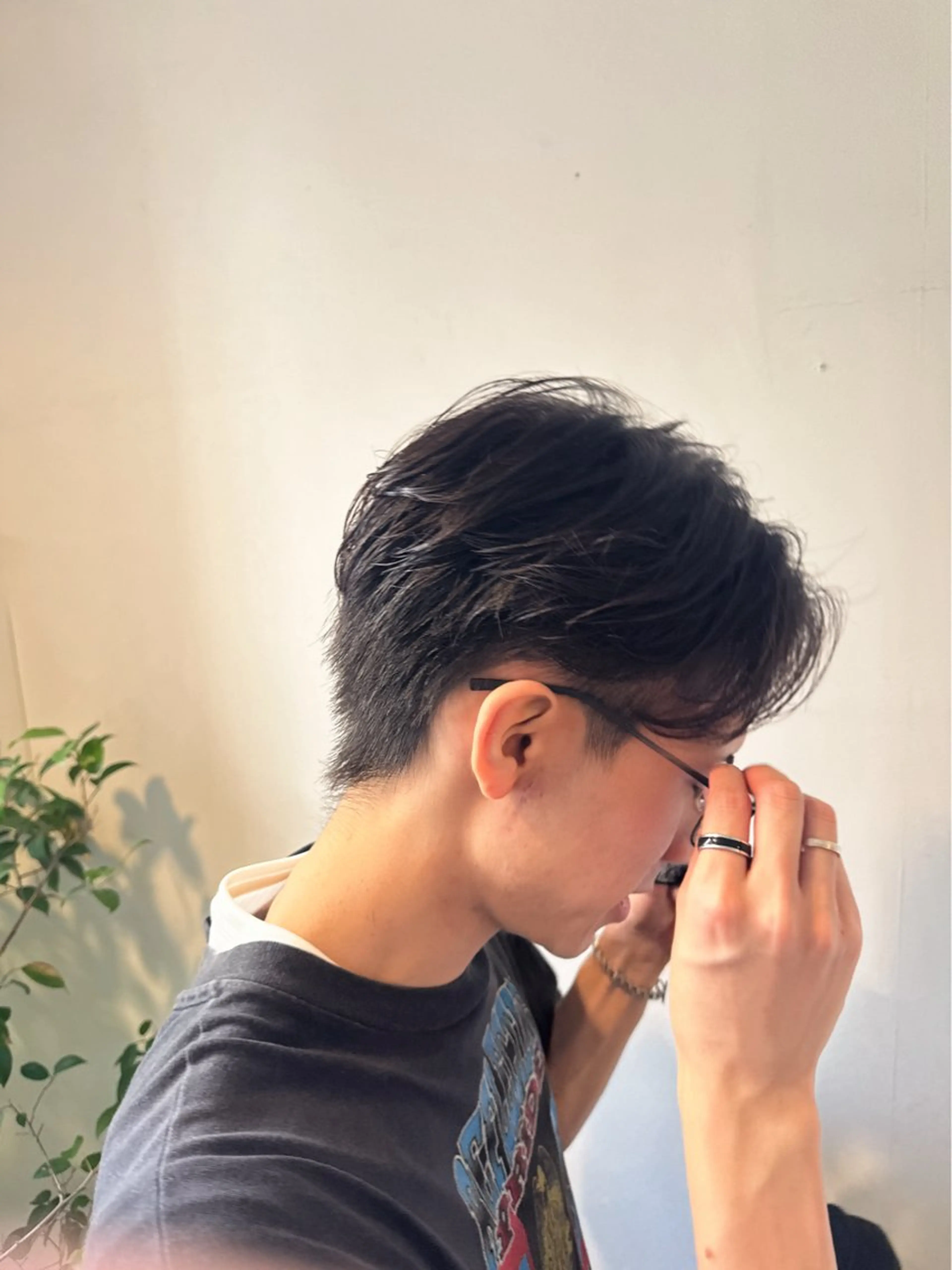 パーマ メンズ パーマ ラウンドマッシュ.韓 国.シャドウパーマのヘアスタイル