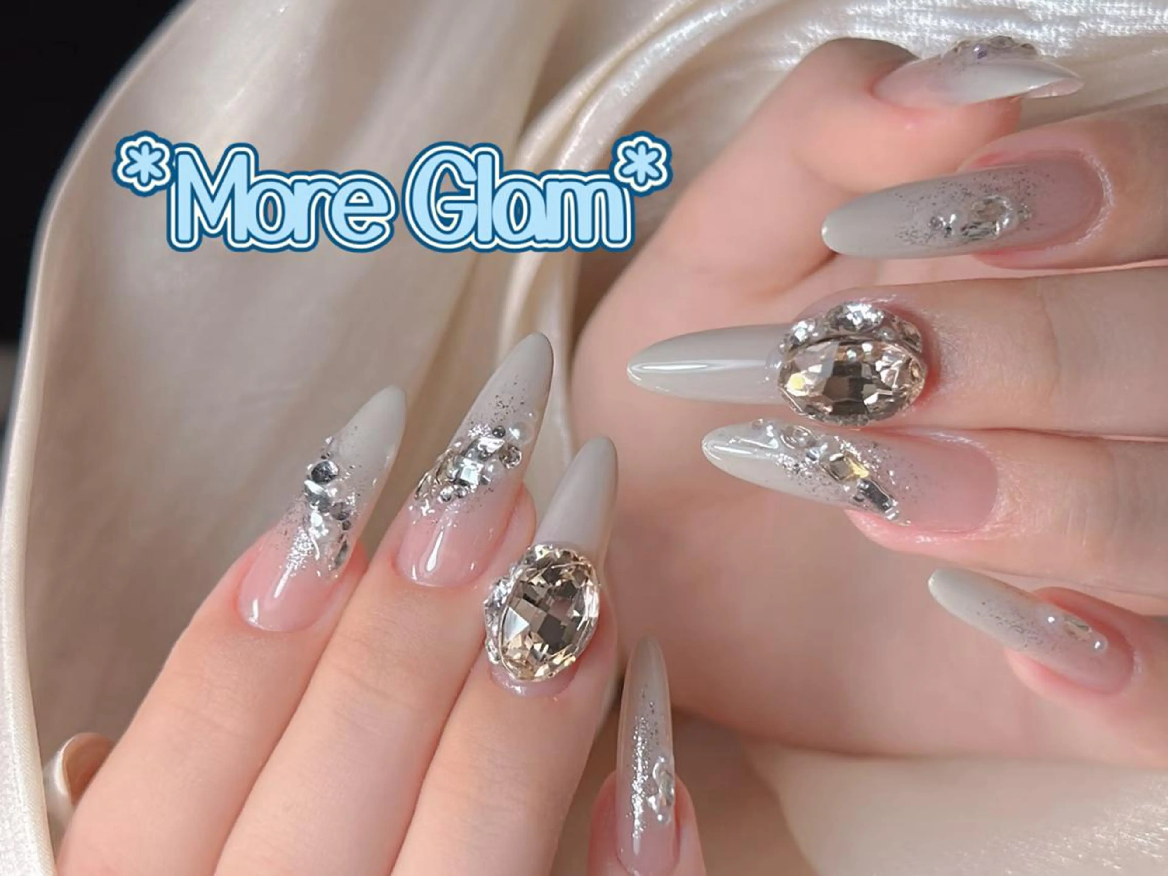 ネイル MoreGlam Nailsのネイルデザイン