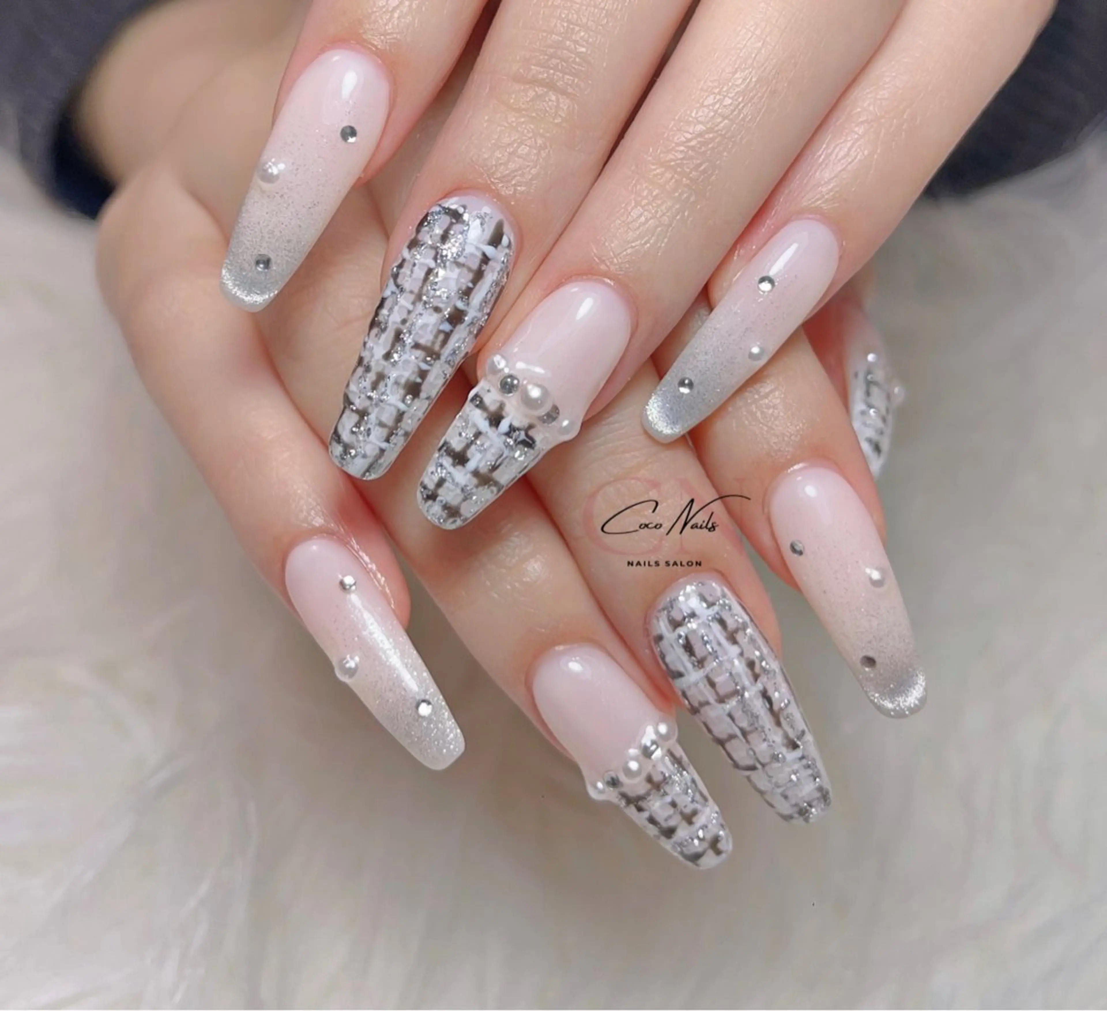 ネイル アートネイル フレンチネイル 韓国ネイル ニュアンスネイル シンプルネイル 波 なみのネイルデザイン