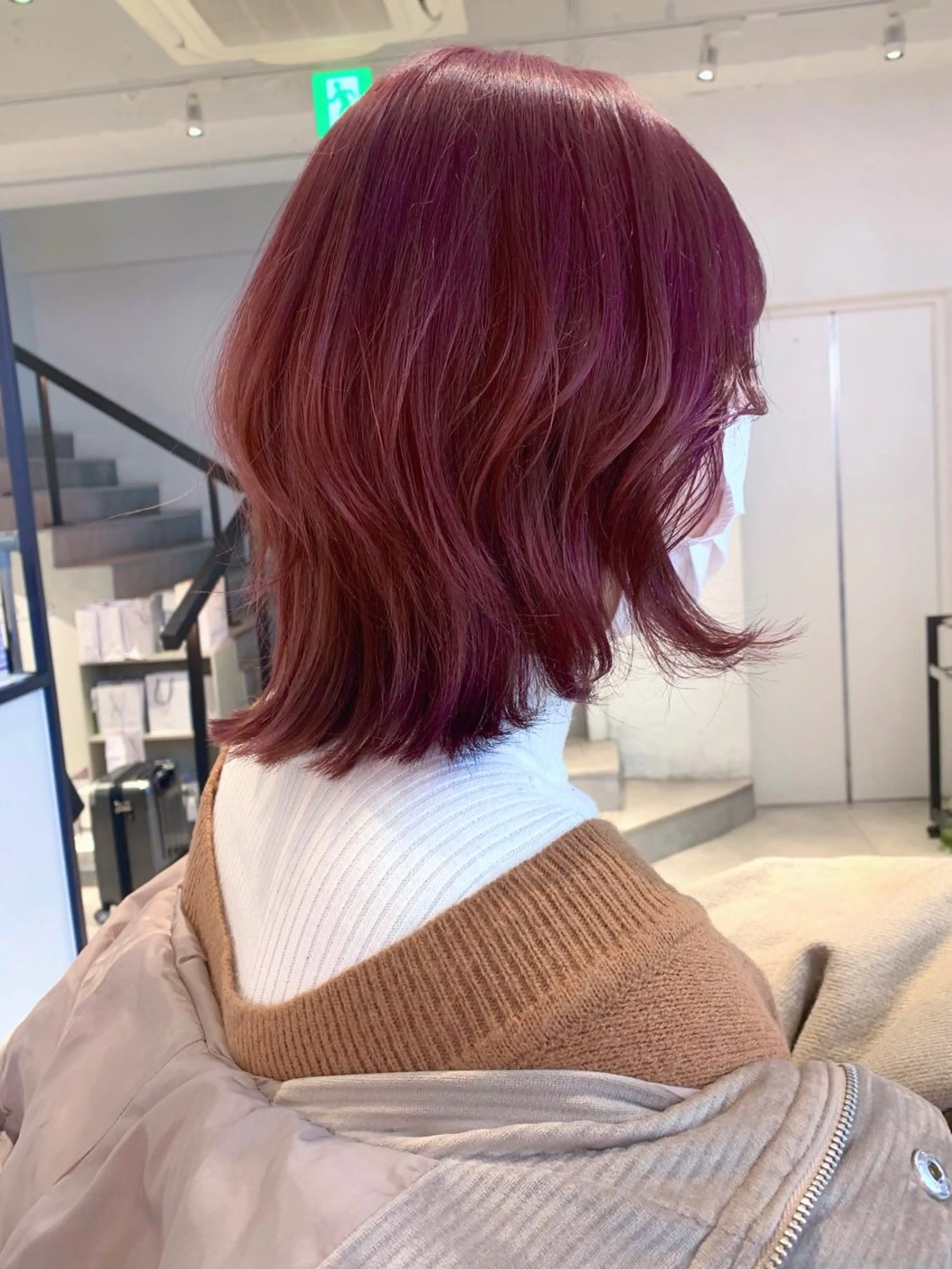 ショート カラー ブリーチ レイヤーカット カット ヘアカラー Kureha/ネイル トレンドヘアのヘアスタイル