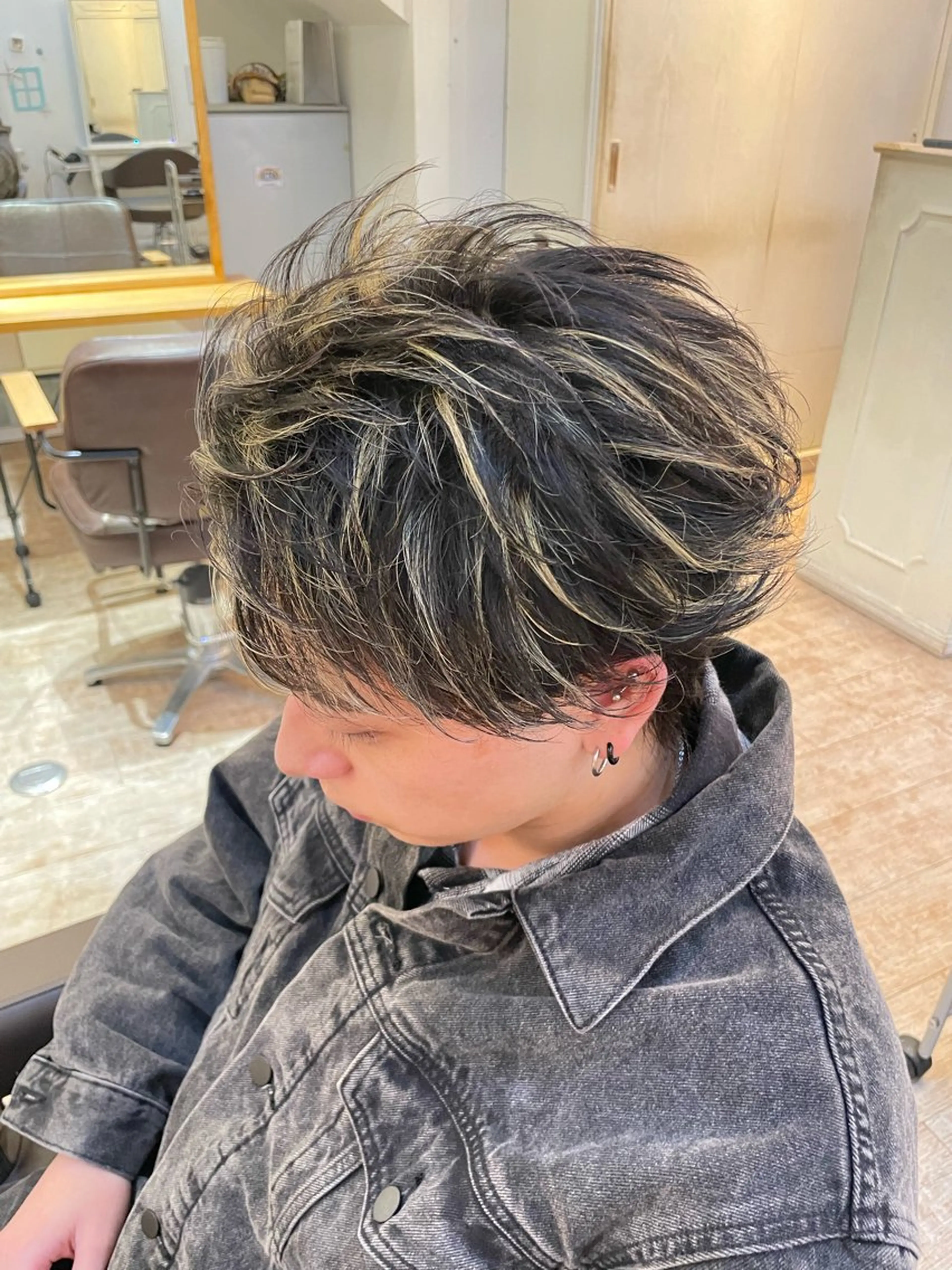 メンズ ヘアカラー アロハ　自由が丘所属・ハイライト 募集中💕まゆのヘアスタイル