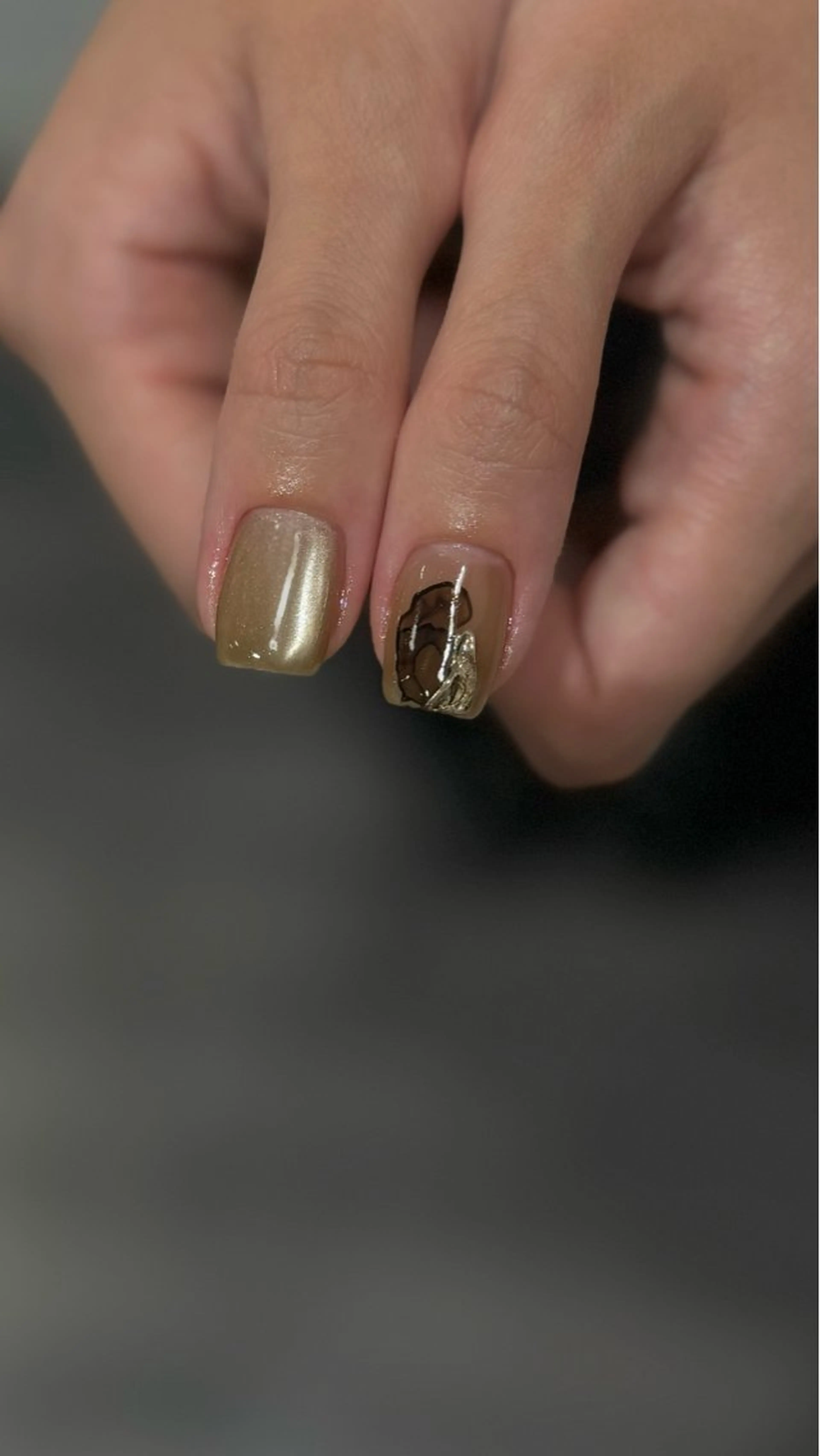 ネイル NINE_ AKARIのネイルデザイン