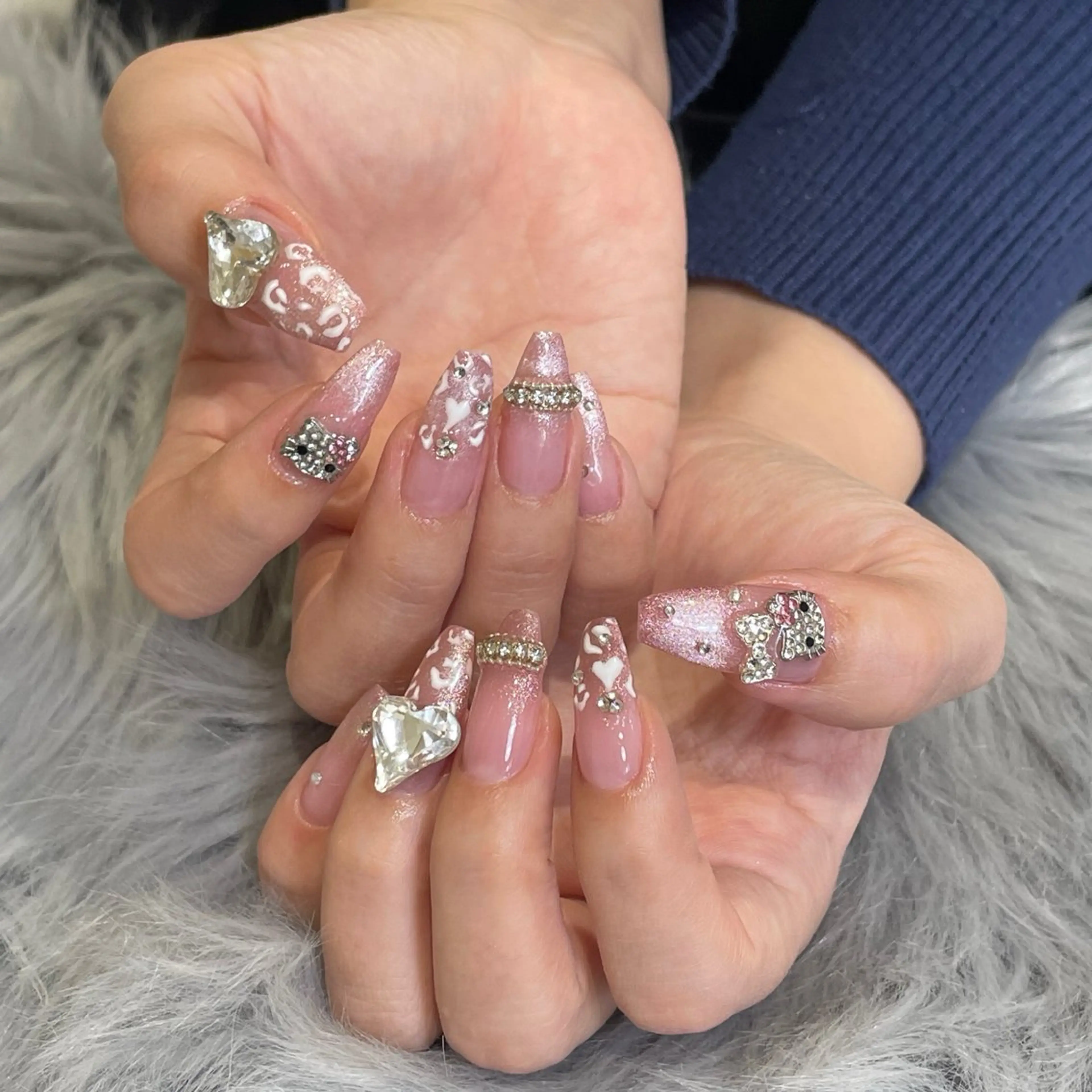 ネイル ラメ(グリッター) RICO NAIL所属・RICO Nail パーツつけ放題🌈のネイルデザイン