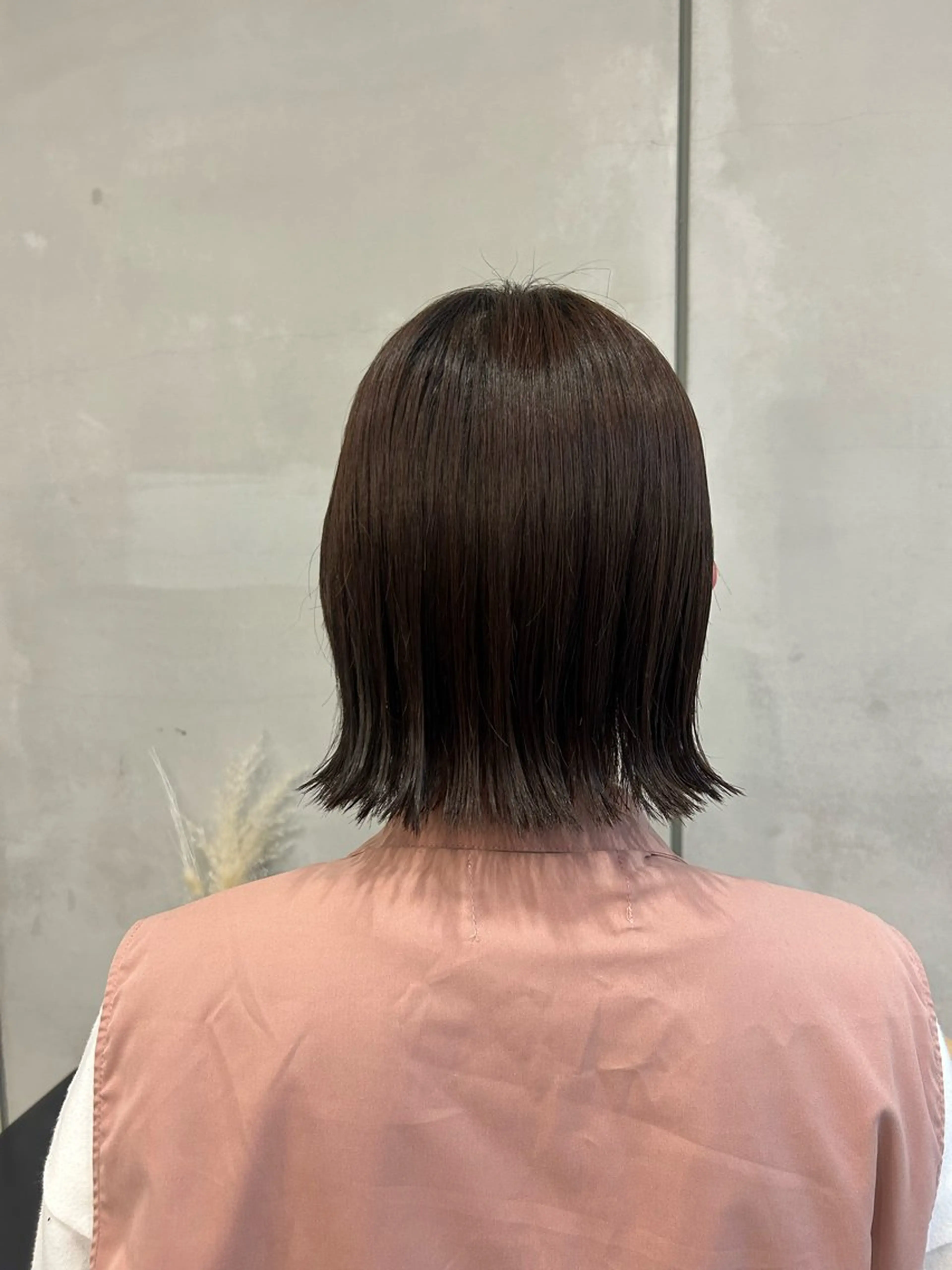 ショート 切りっぱなしボブ ボブ 中野 莉早のヘアスタイル