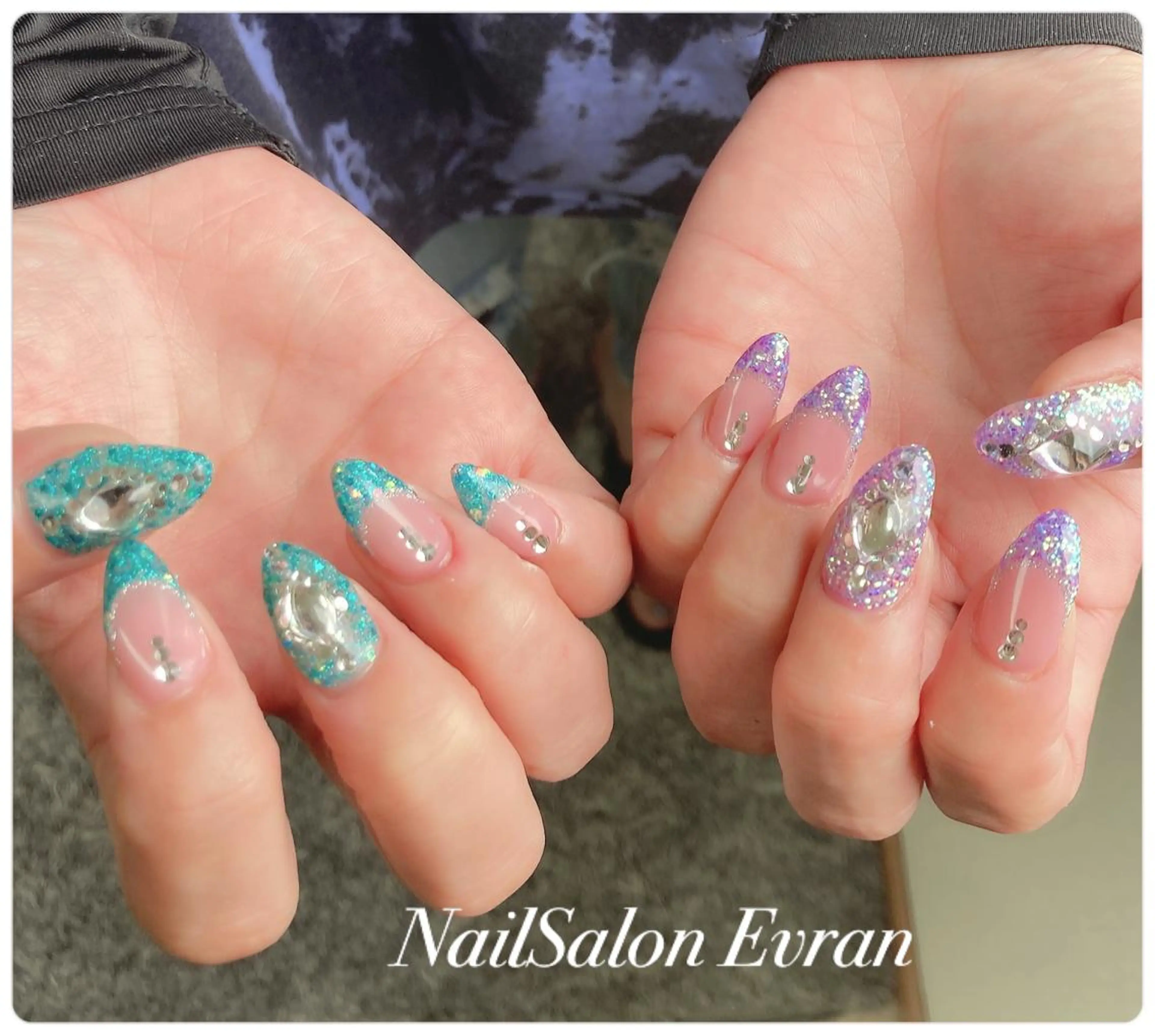 ネイル アートネイル フレンチネイル マグネットネイル 持ち込み ニュアンスネイル ハンドネイル Nail salon Evranのネイルデザイン