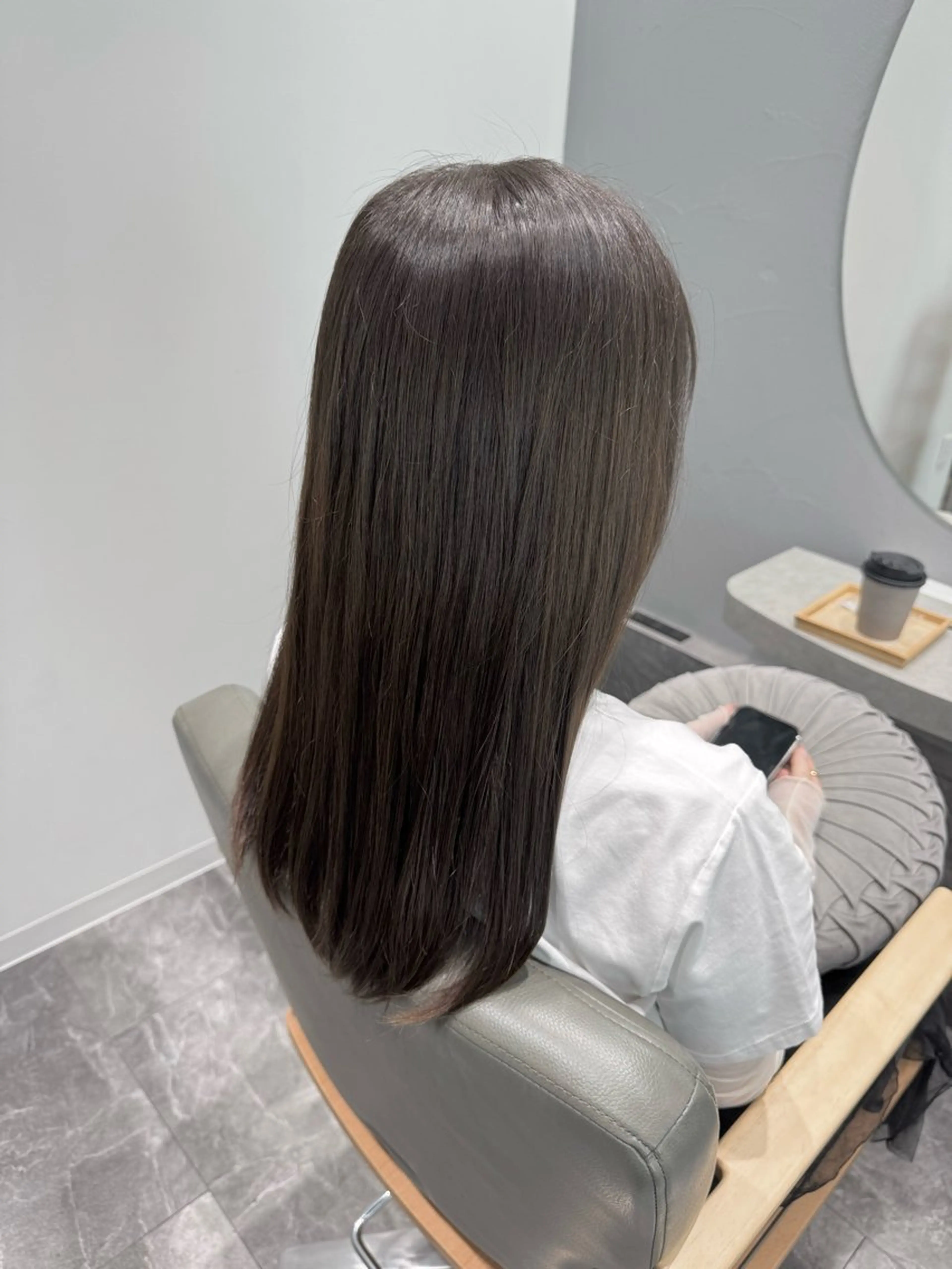 カラー グレージュ POANA.所属・POANA .のマツエク・マツパデザイン