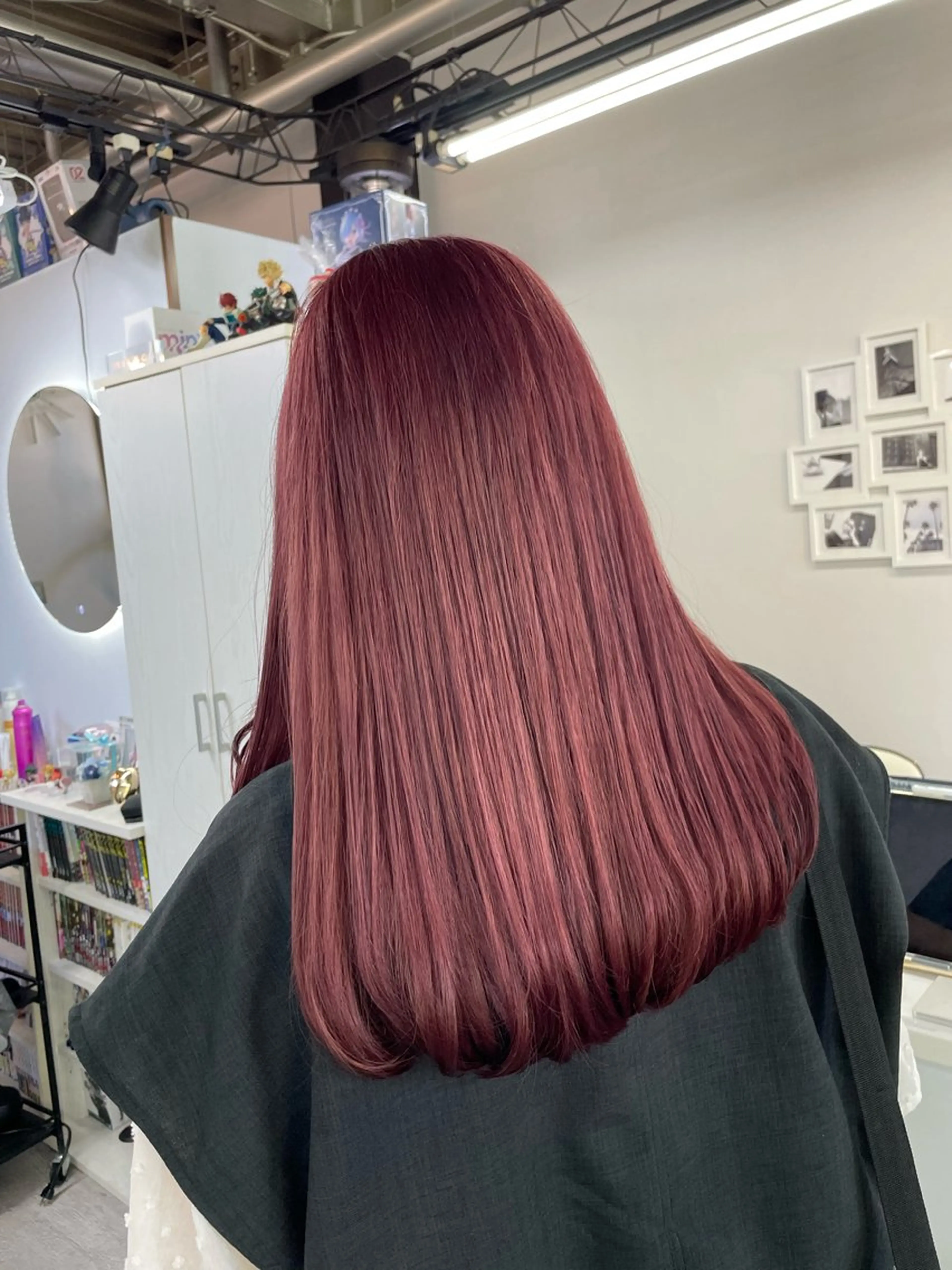 ロング カラー ピンクカラー オノ アカネのヘアスタイル