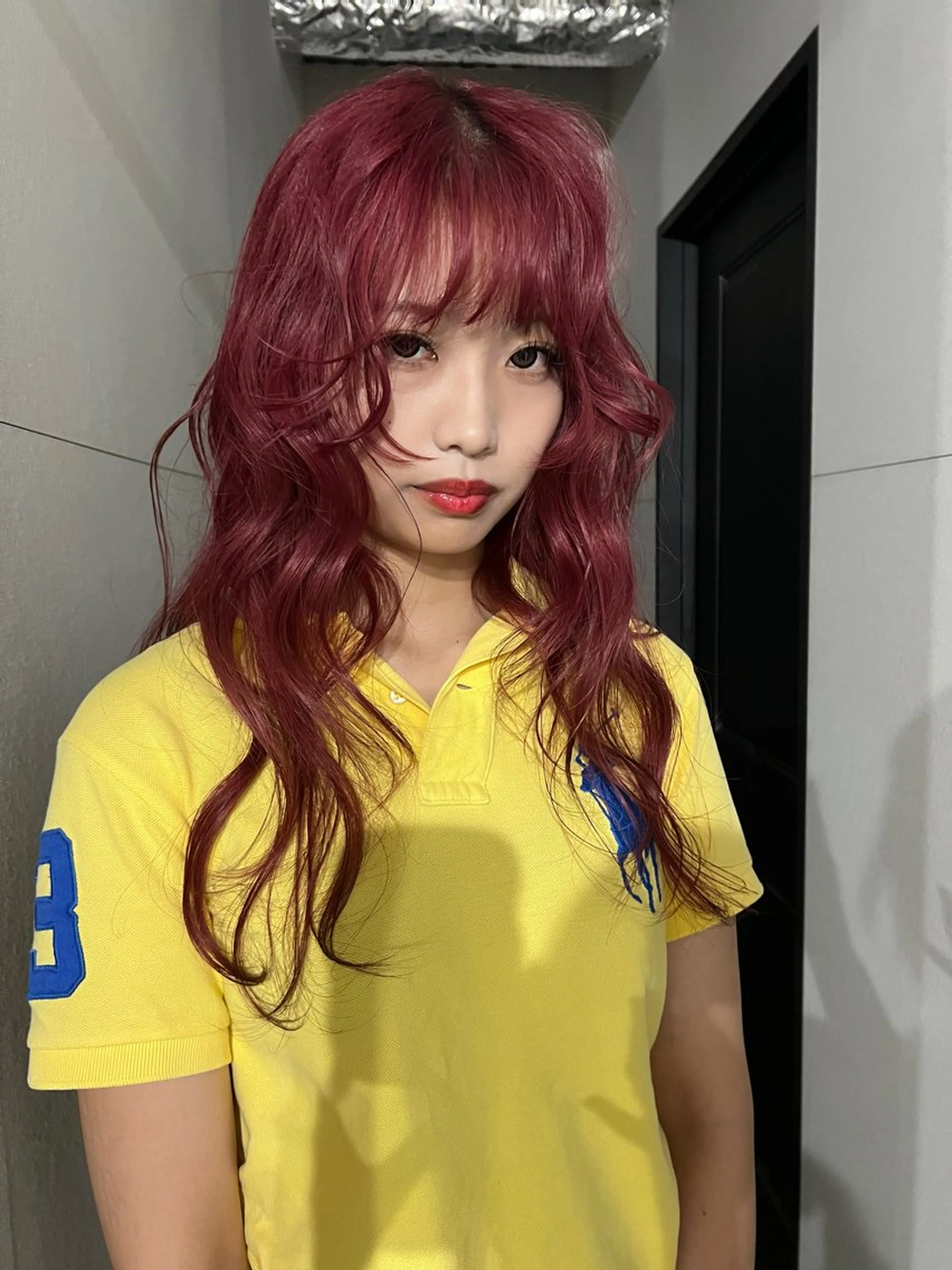 ロング ヘアカラー nishibu ayukaのヘアスタイル