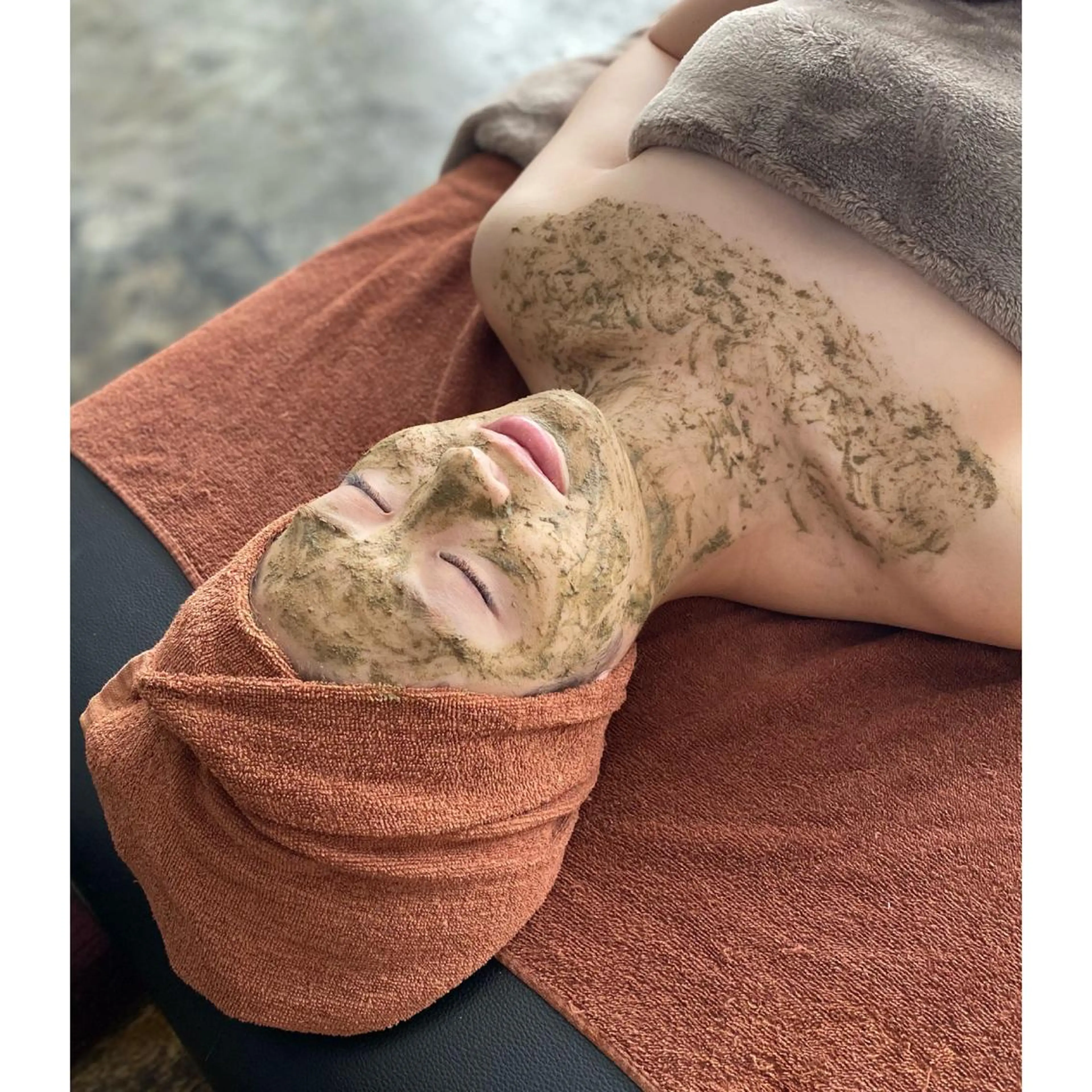 ハーブピーリング・毛穴ケア専門サロンSalon de LENA所属・ハーブピーリング 専門店/名古屋駅前店のエステ・リラクイメージ