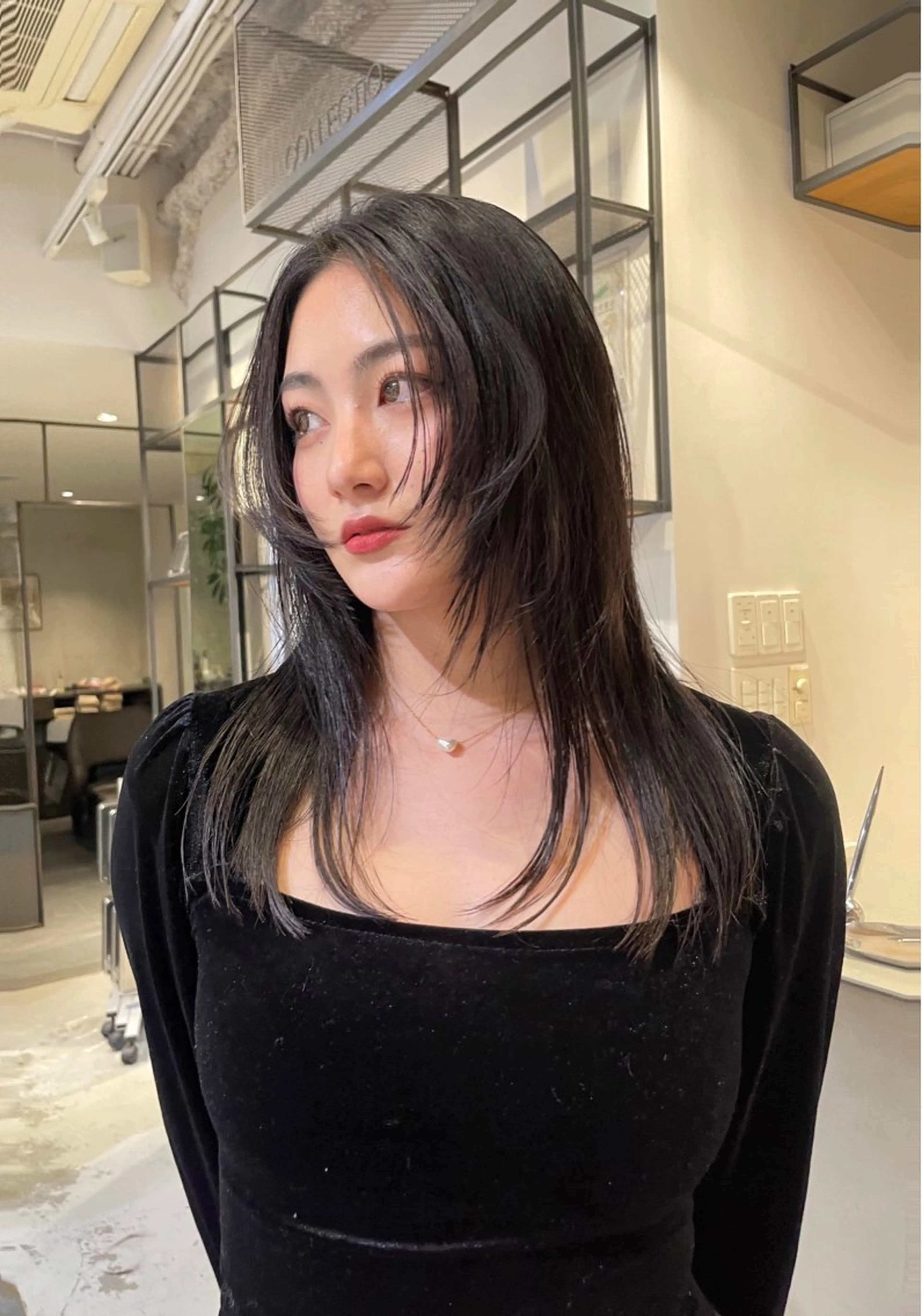 セミロング 顔周りカット レイヤーカット risa 。のヘアスタイル