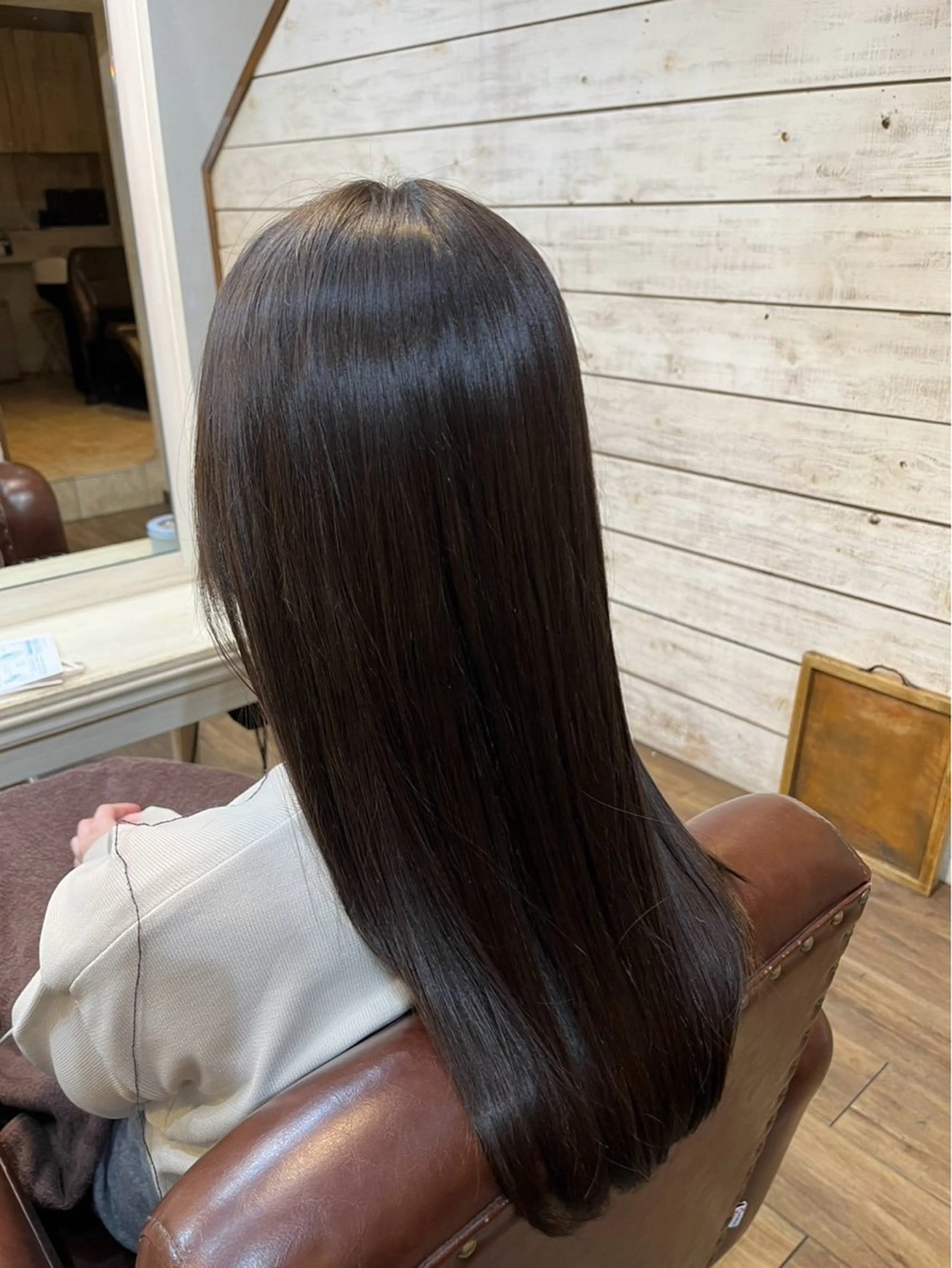 セミロング サラ艶トリートメント miyuのヘアスタイル