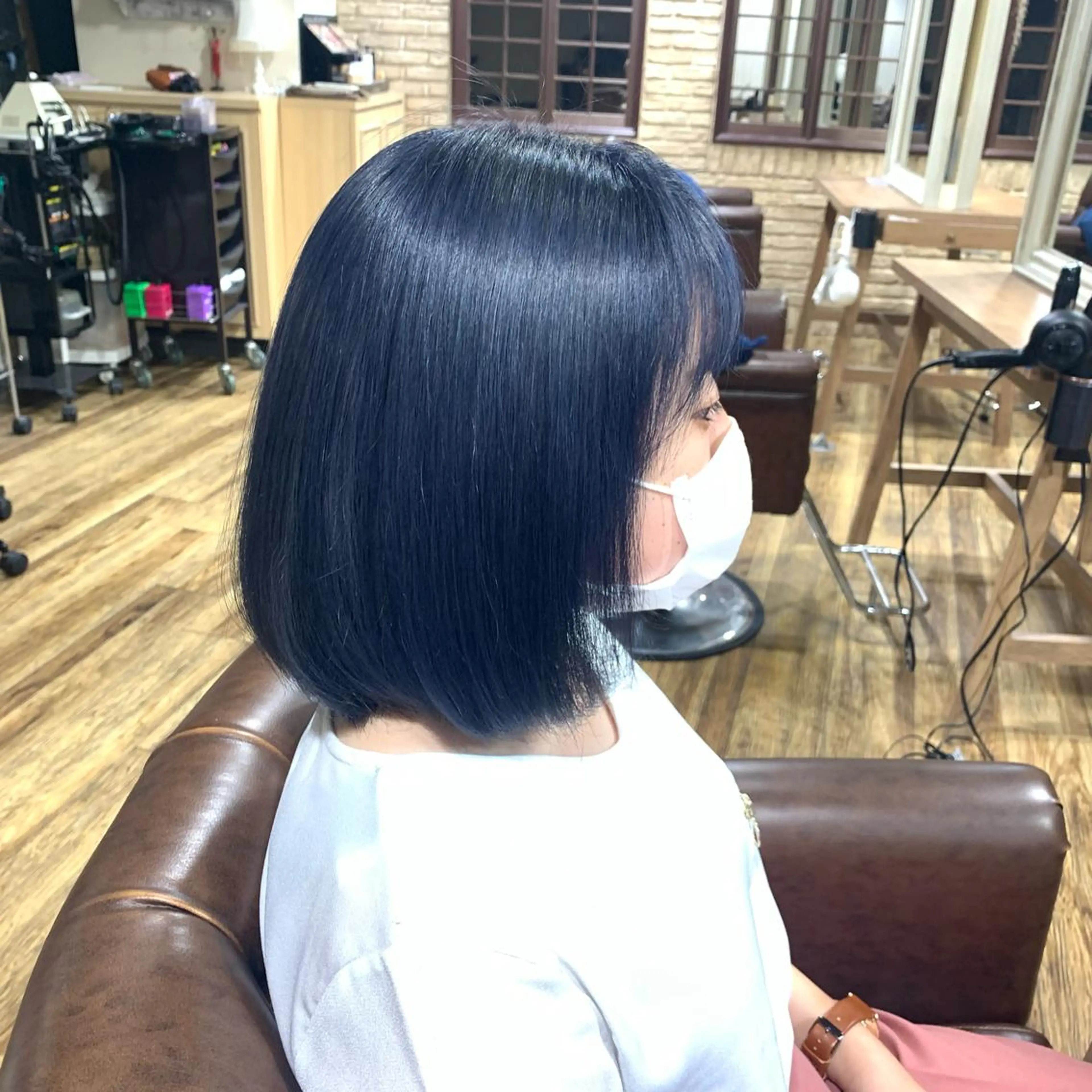 カラー ブルーカラー 染矢 優希のヘアスタイル