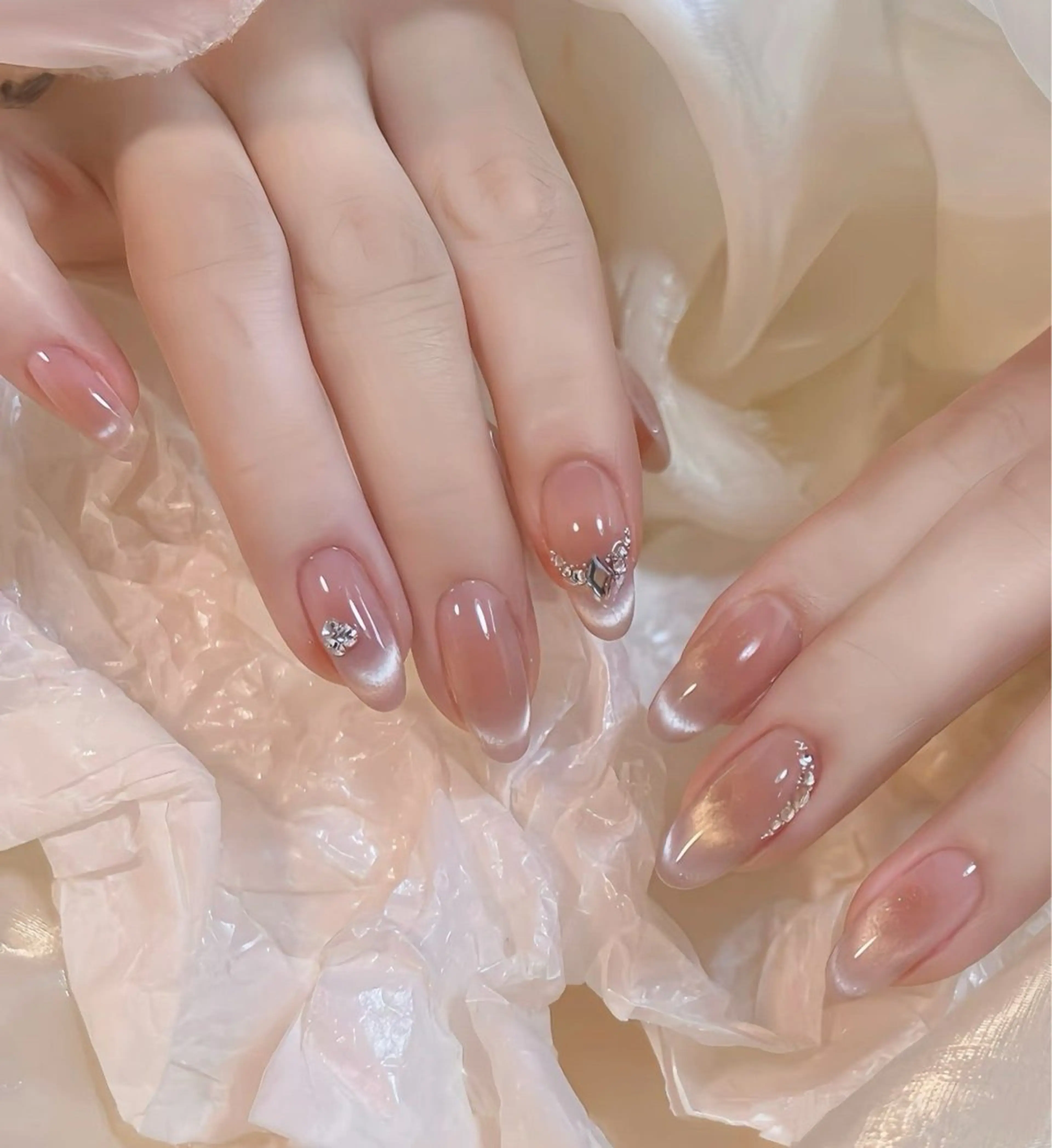ネイル ハンドネイル ミナ🌈 Laule'aのネイルデザイン