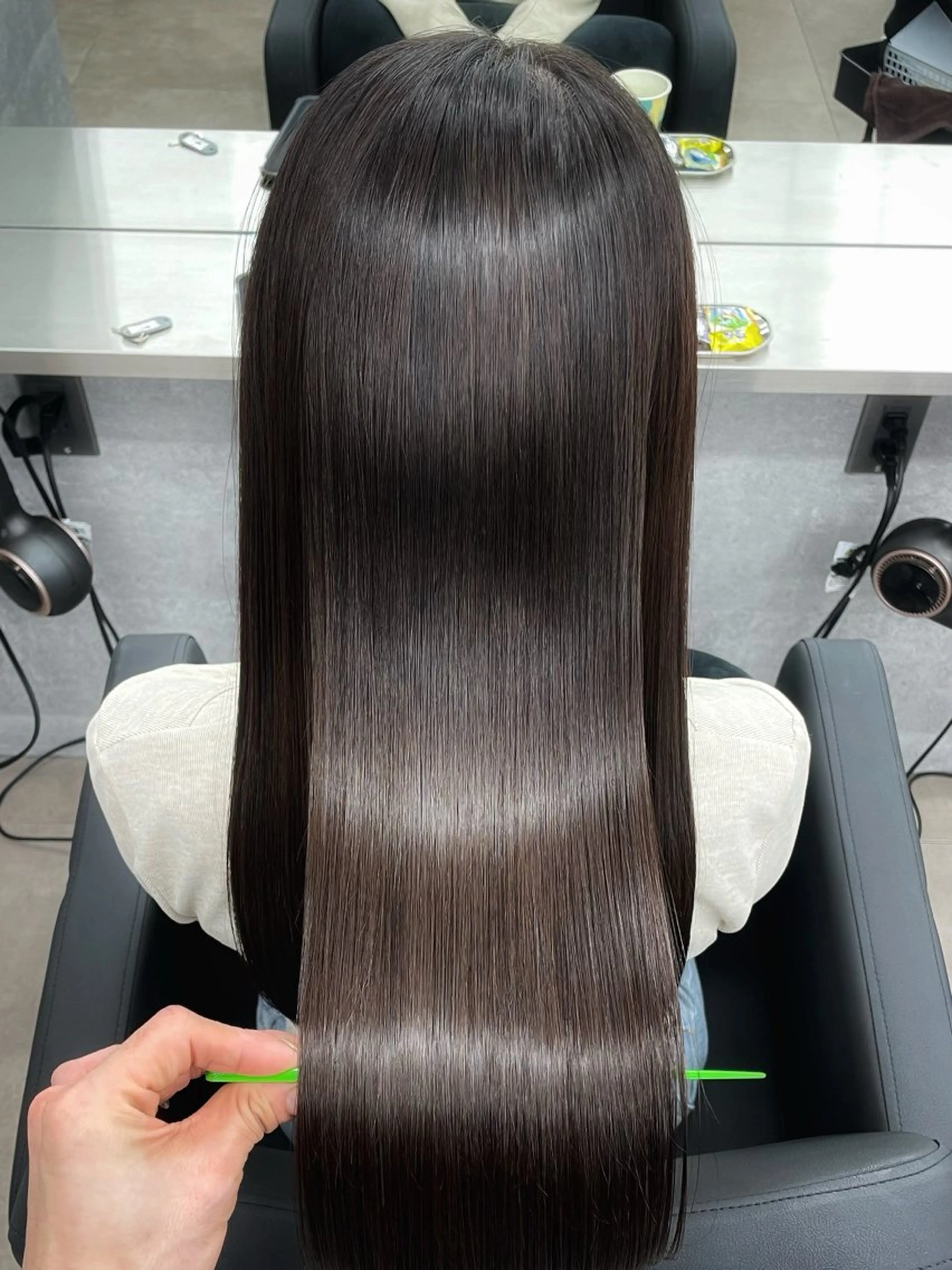 ロング カット ヘアカラー トリートメント 🦄髪質改善トリー トメント🦄イリスのヘアスタイル