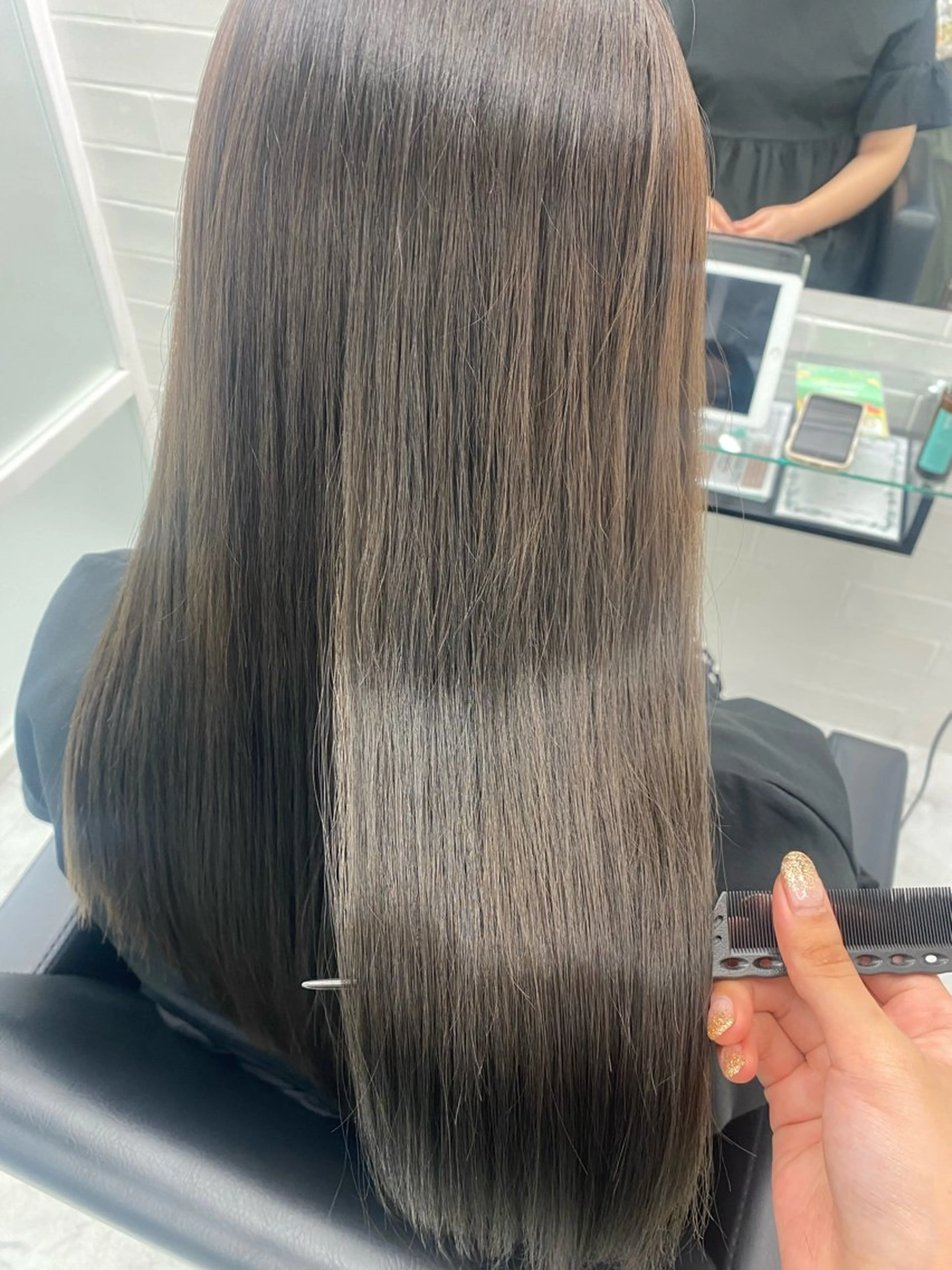 セミロング トリートメント 酸熱トリートメント カット ヘアカラー トリートメント 髪質改善サロン🫧 セキチサトのヘアスタイル