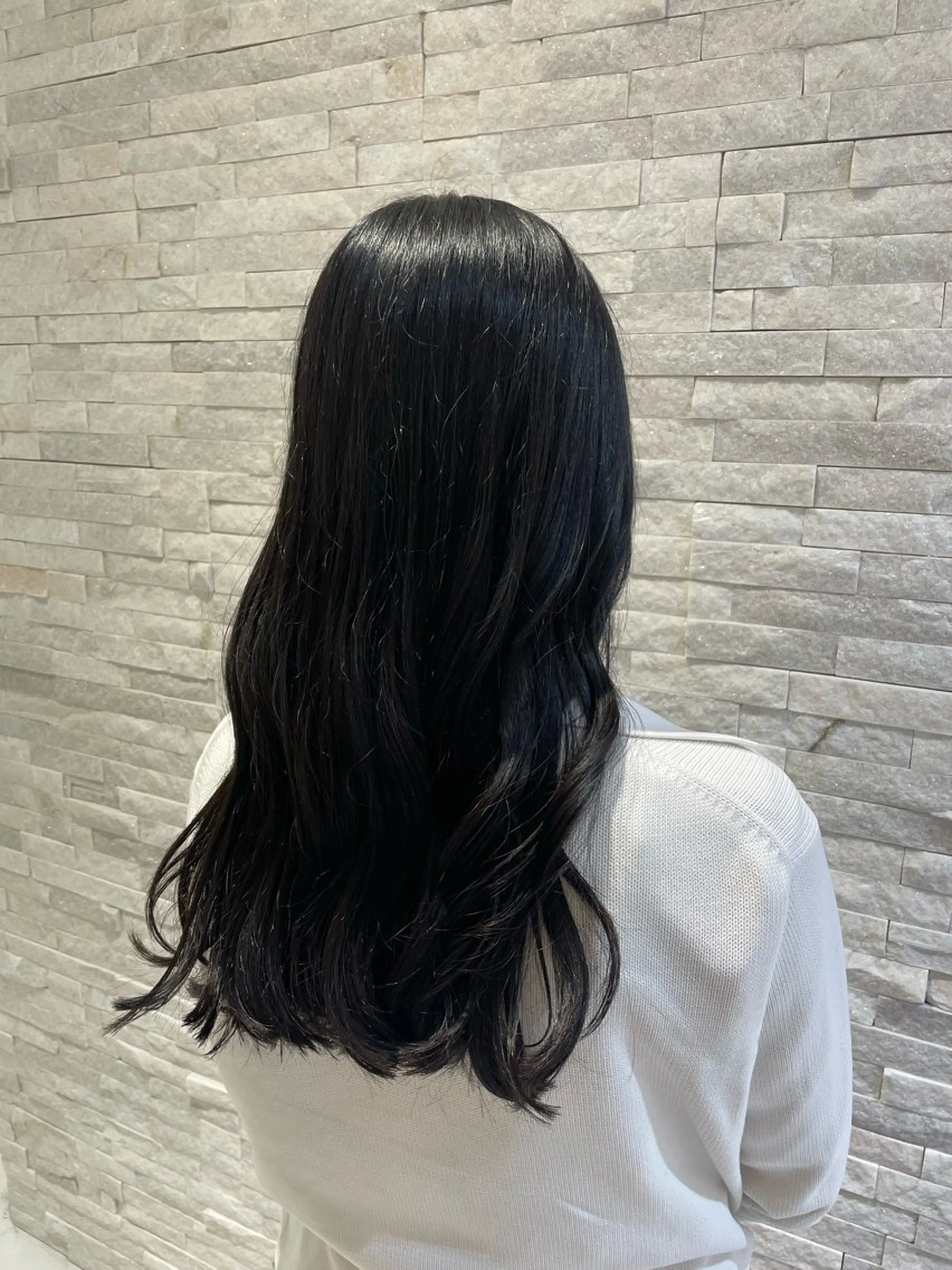 ロング ロング トリートメント KINGDOM ALLURE所属・KINGDOM UEDA IKUMIのヘアスタイル