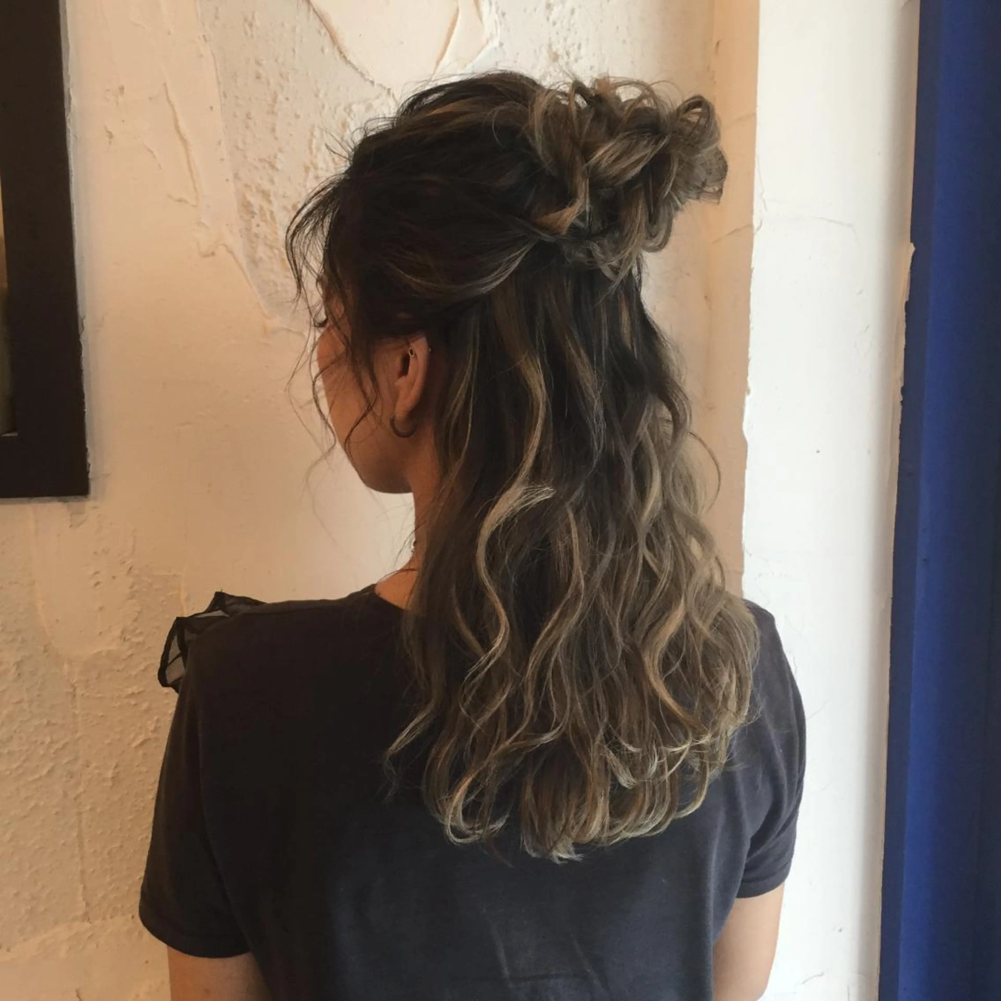 セミロング カラー ヘアアレンジ ハーフアップ お団子ヘア 髪の悩みを解決！ 那須達敦のヘアスタイル