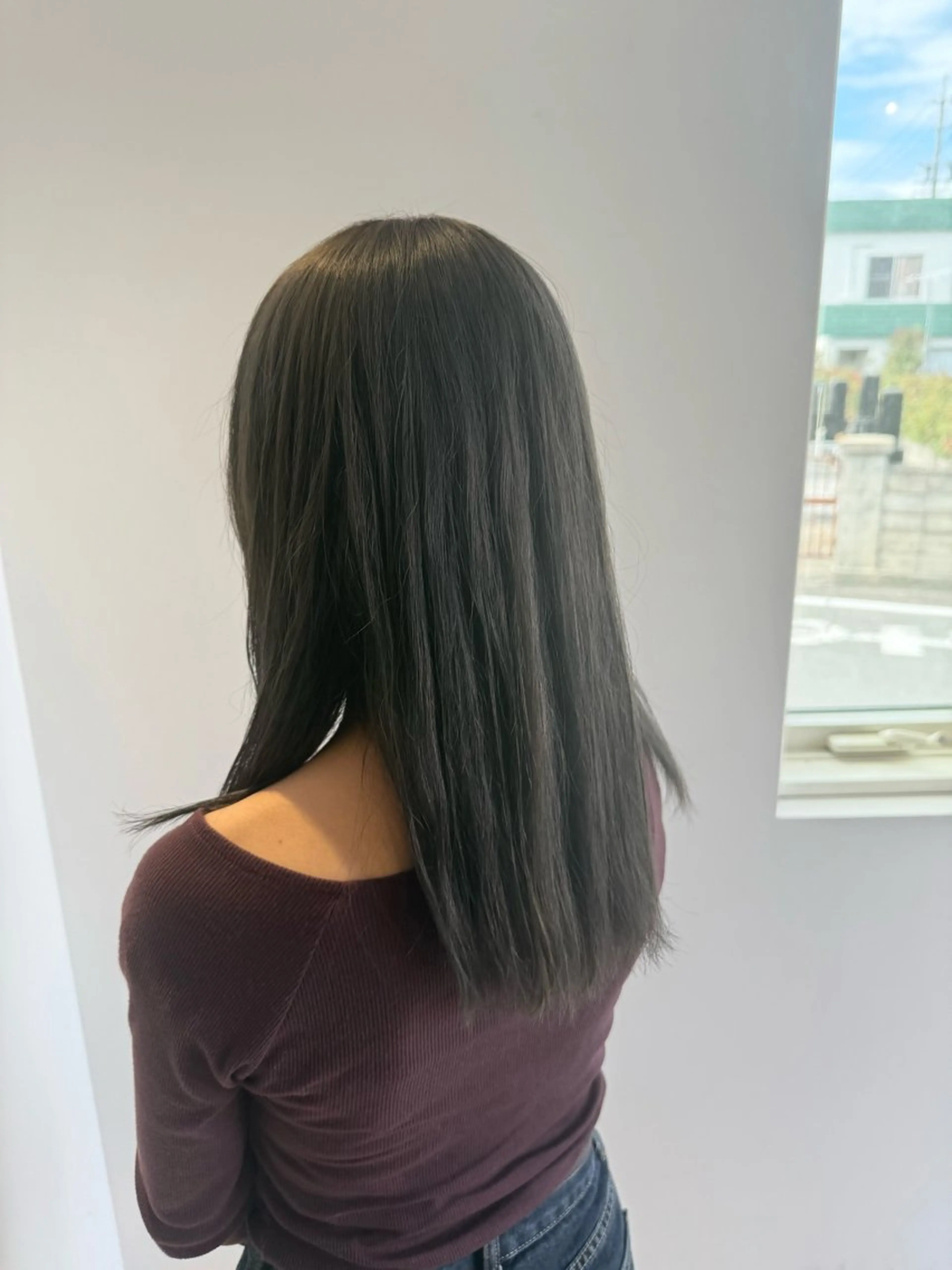 カラー ヘアカラー 髙崎 璃音のヘアスタイル