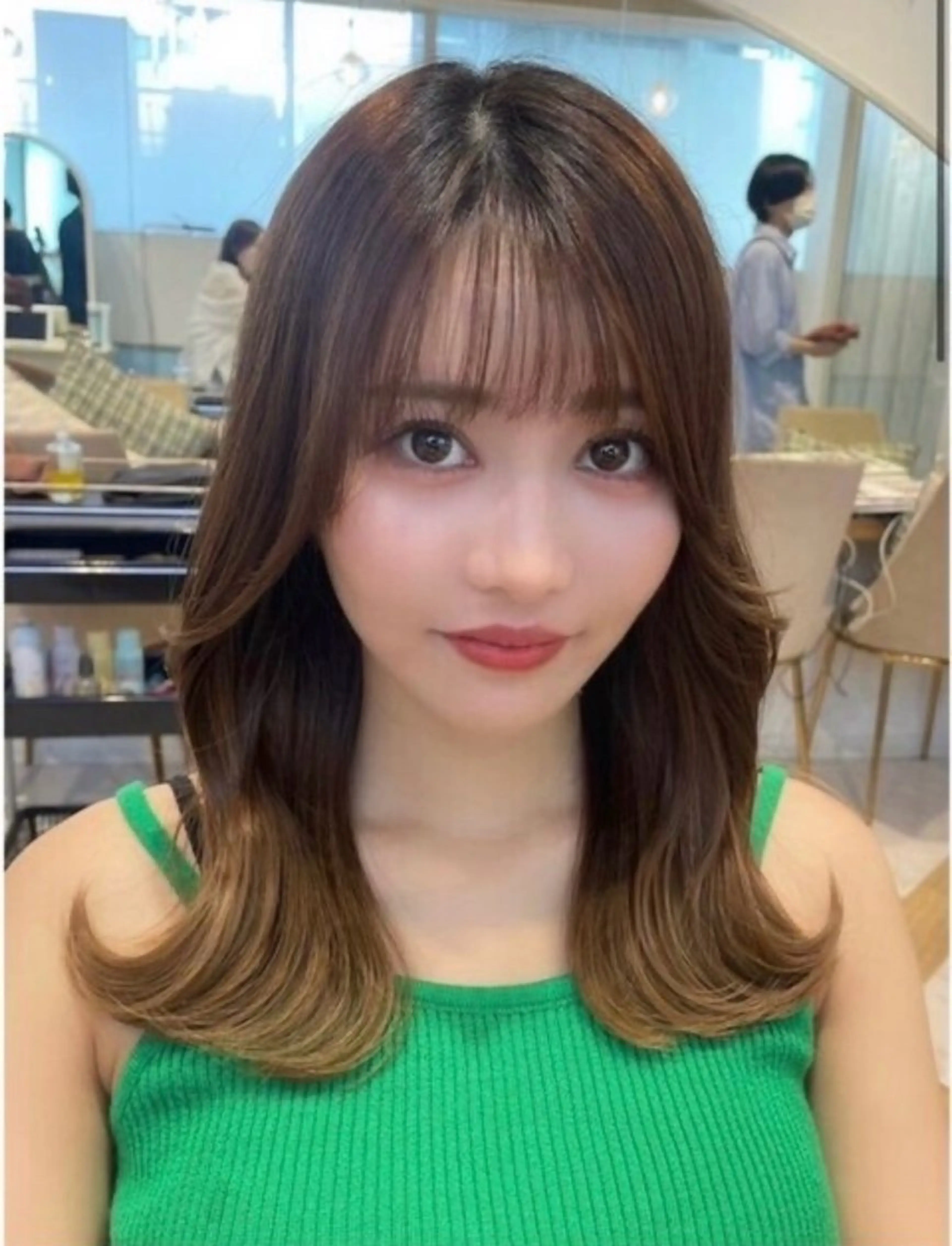 セミロング カラー 村田 さくらのヘアスタイル