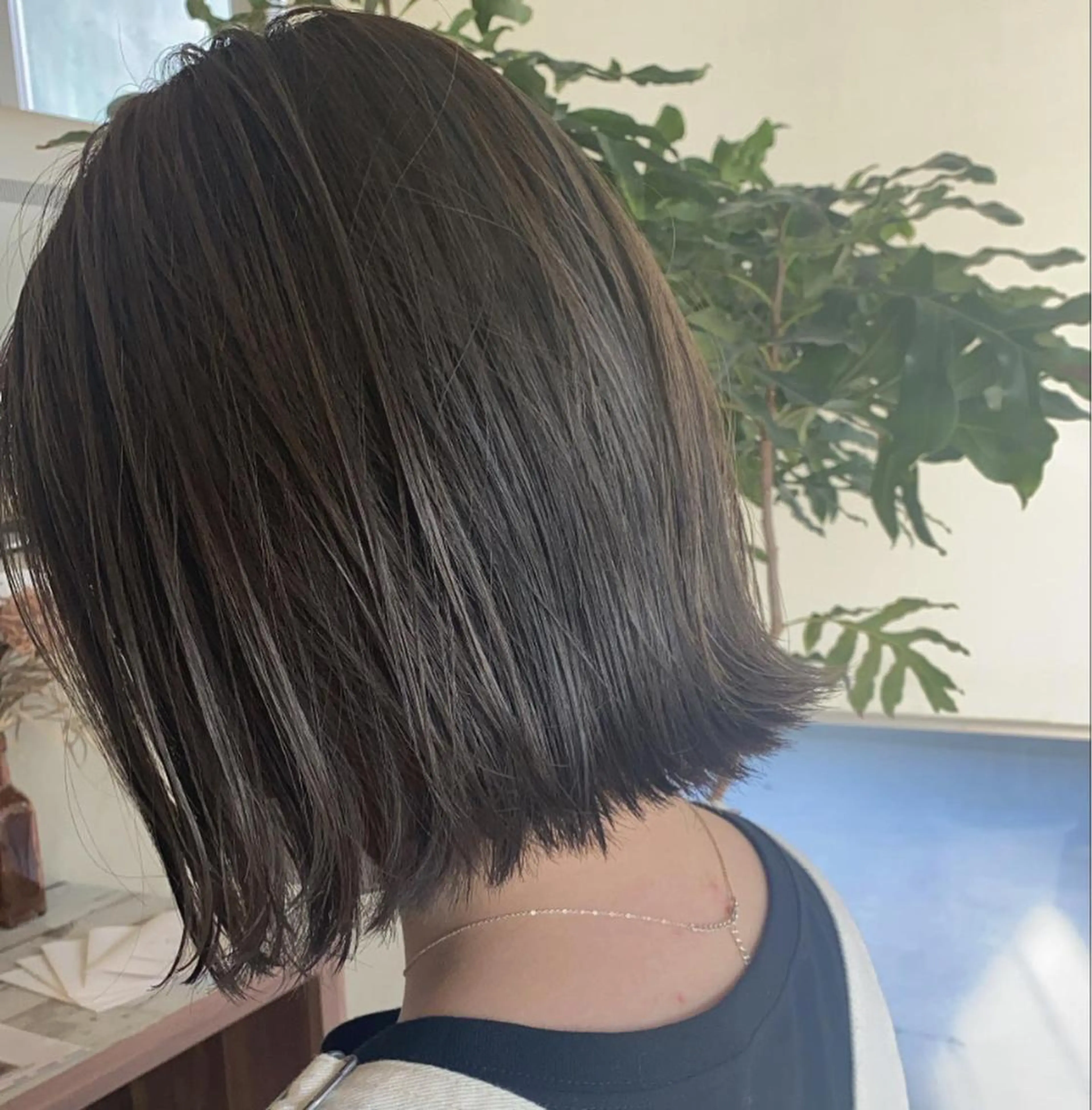 ミディアム カラー ブリーチ グレージュ 中村 瑞希のヘアスタイル