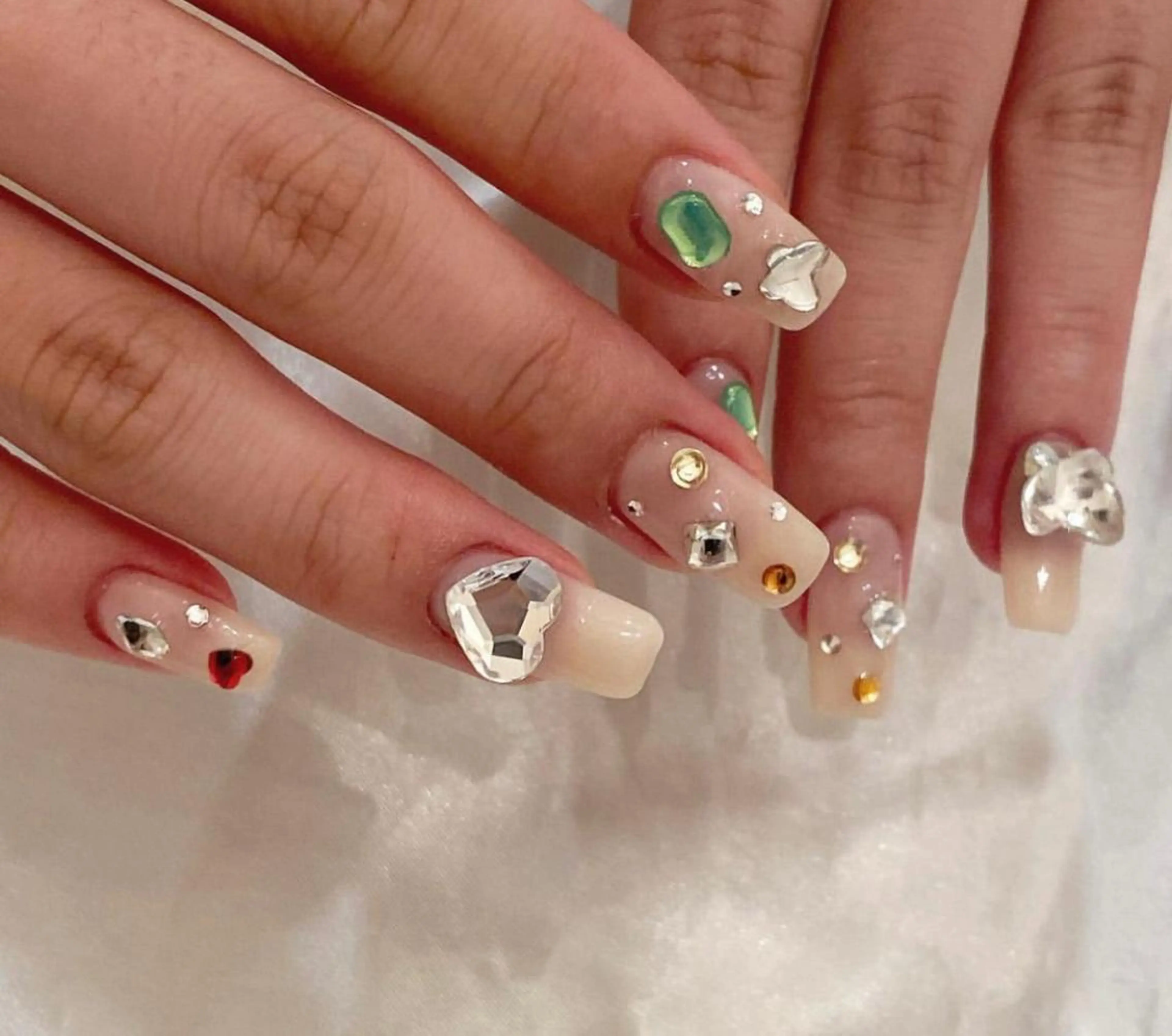 ネイル アイブロウ 眉カラー 眉毛ワックス脱毛 クリアネイル 長さ出し フットネイル ハンドネイル Moana Nail 長さだし専門店のネイルデザイン
