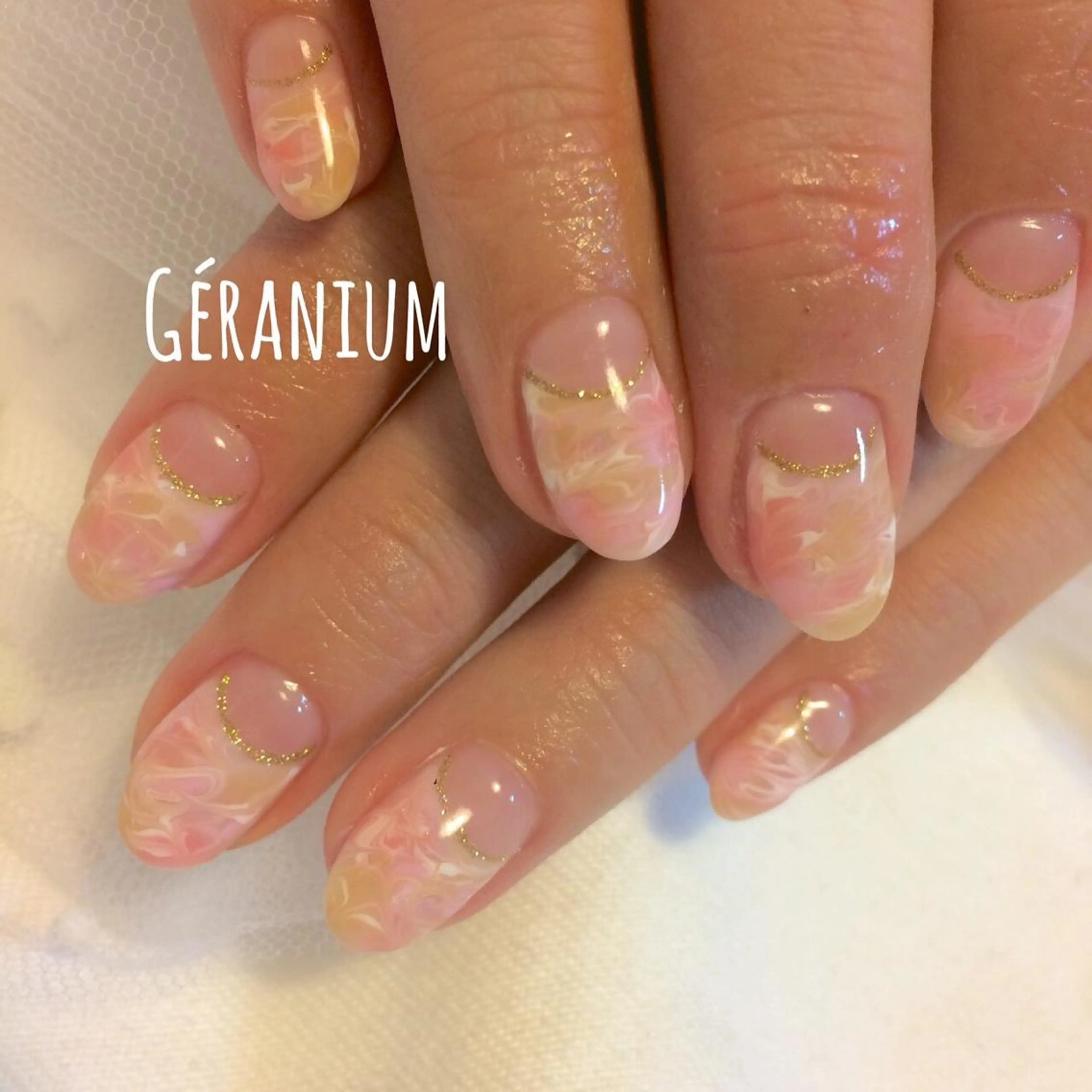 ネイル 大理石ネイル(マーブル) オフィスネイル GéRanium Harukaのネイルデザイン