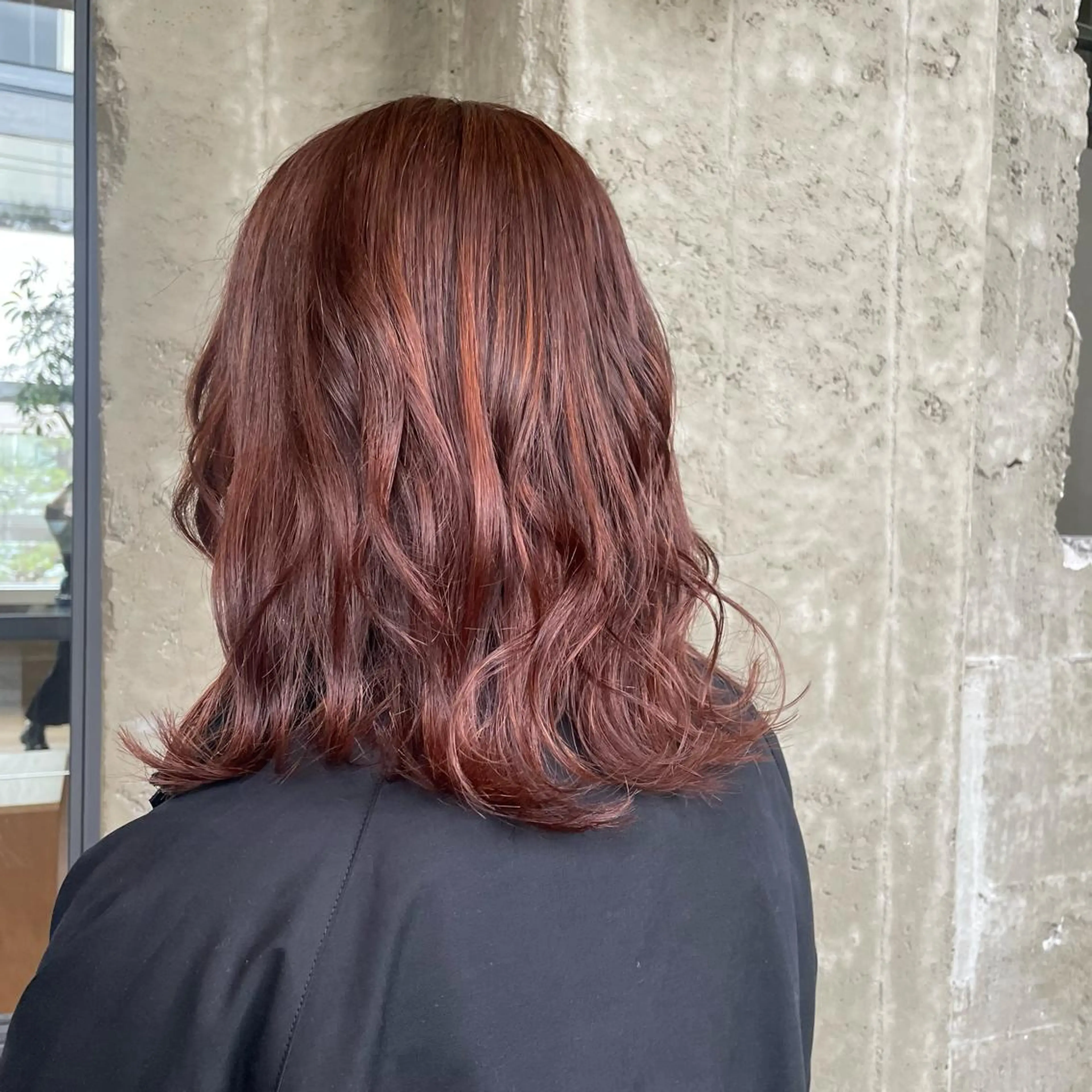 ミディアム カラー カット ヘアカラー トリートメント SOU所属・ふるかわ れなのヘアスタイル