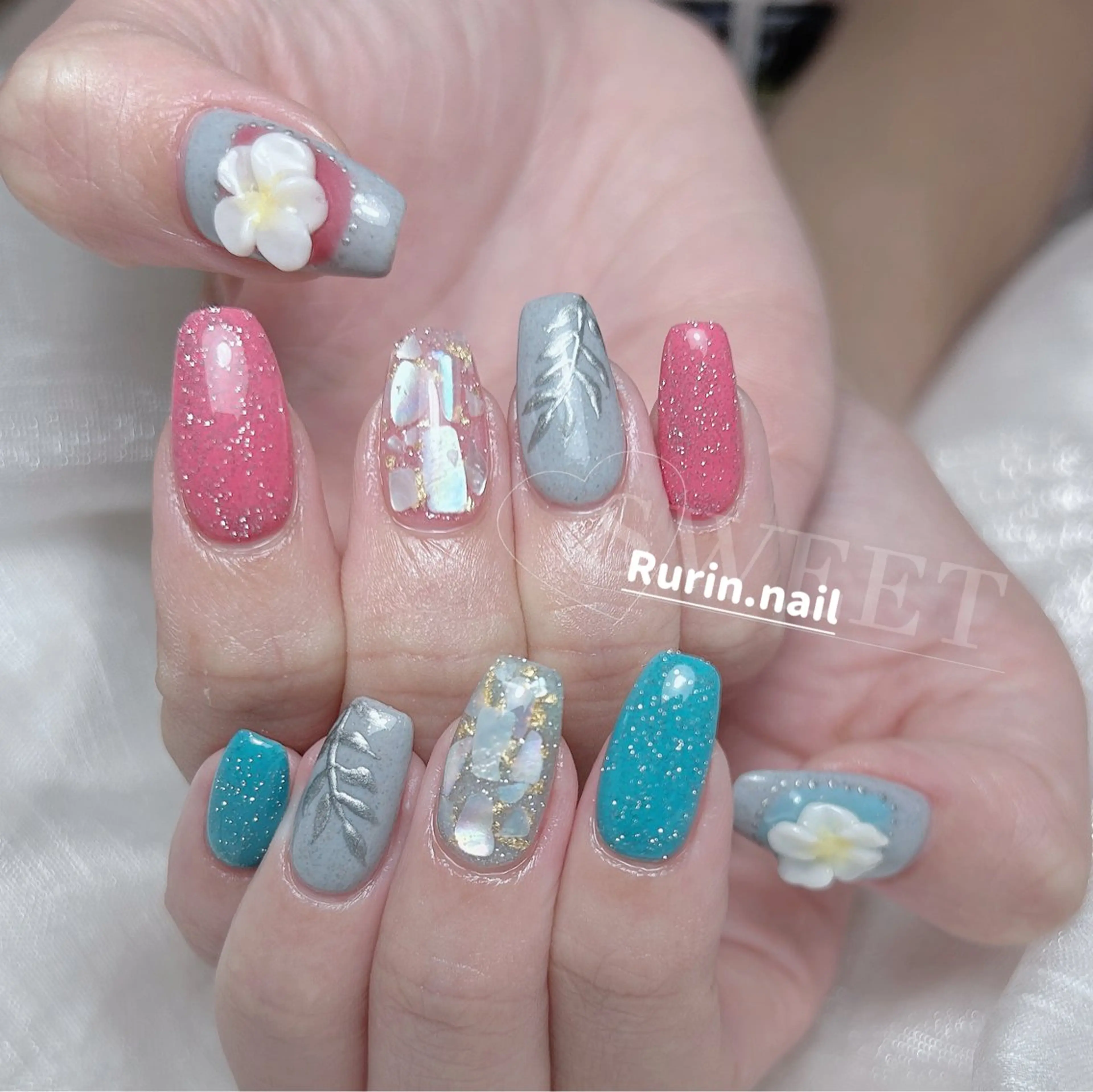 ネイル ハンドネイル ルリン サロン💅のネイルデザイン