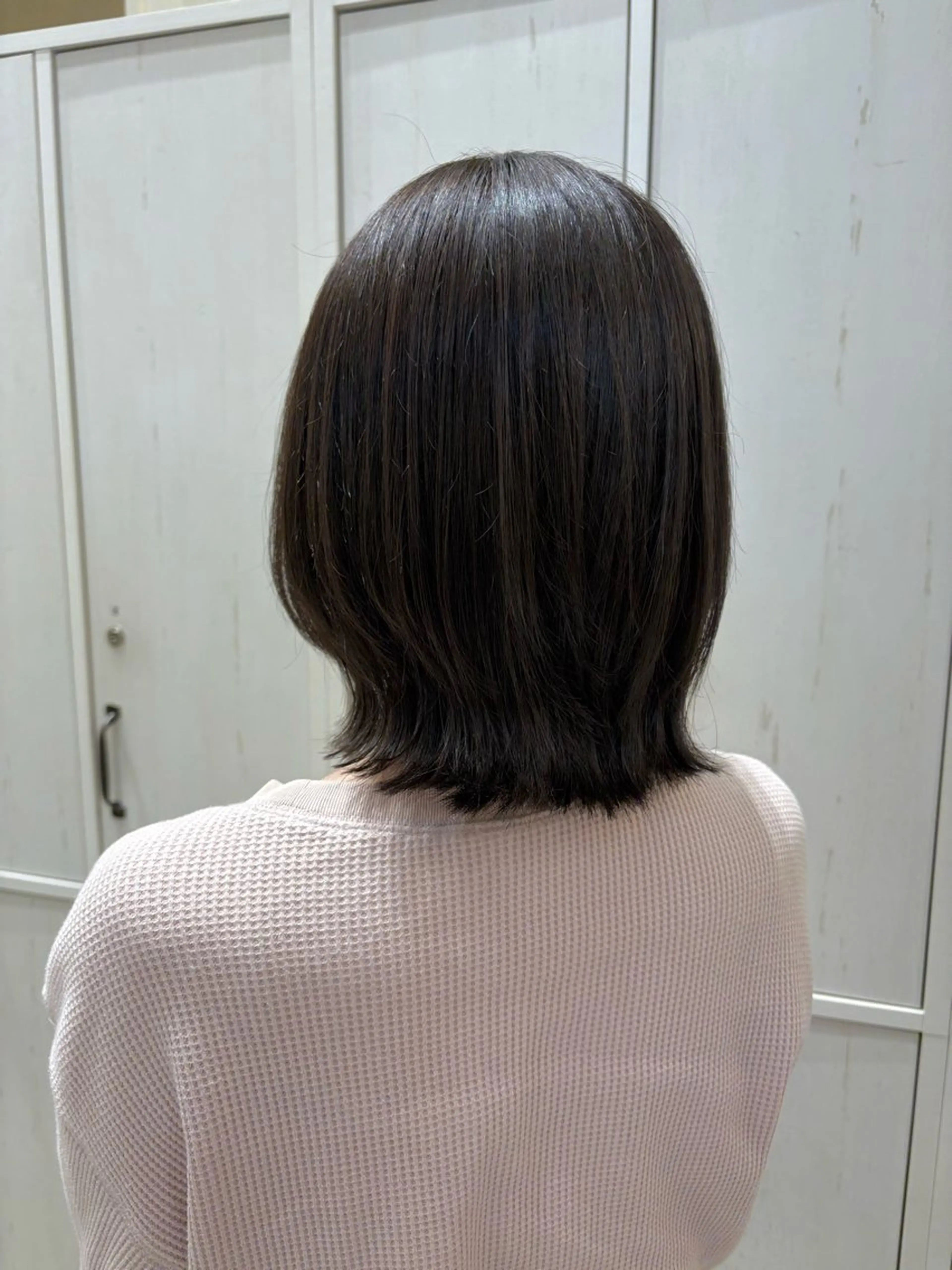 ミディアム くびれヘア レイヤーカット カット ヘアカラー トリートメント つちだ ゆうひ / 暗髪カラー⟡.·のヘアスタイル