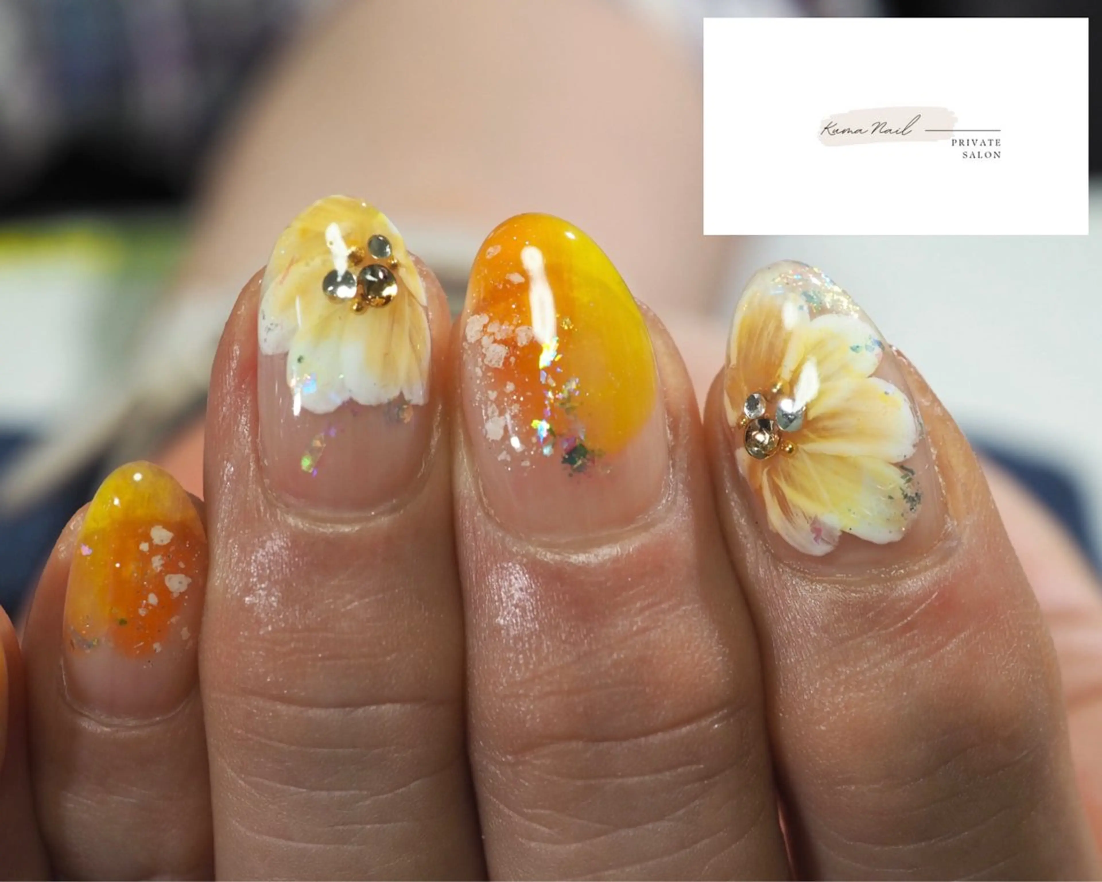 ネイル フラワーネイル ニュアンスネイル オレンジ 黄色 藤が丘/守山/長久手 Kuma Nailのネイルデザイン