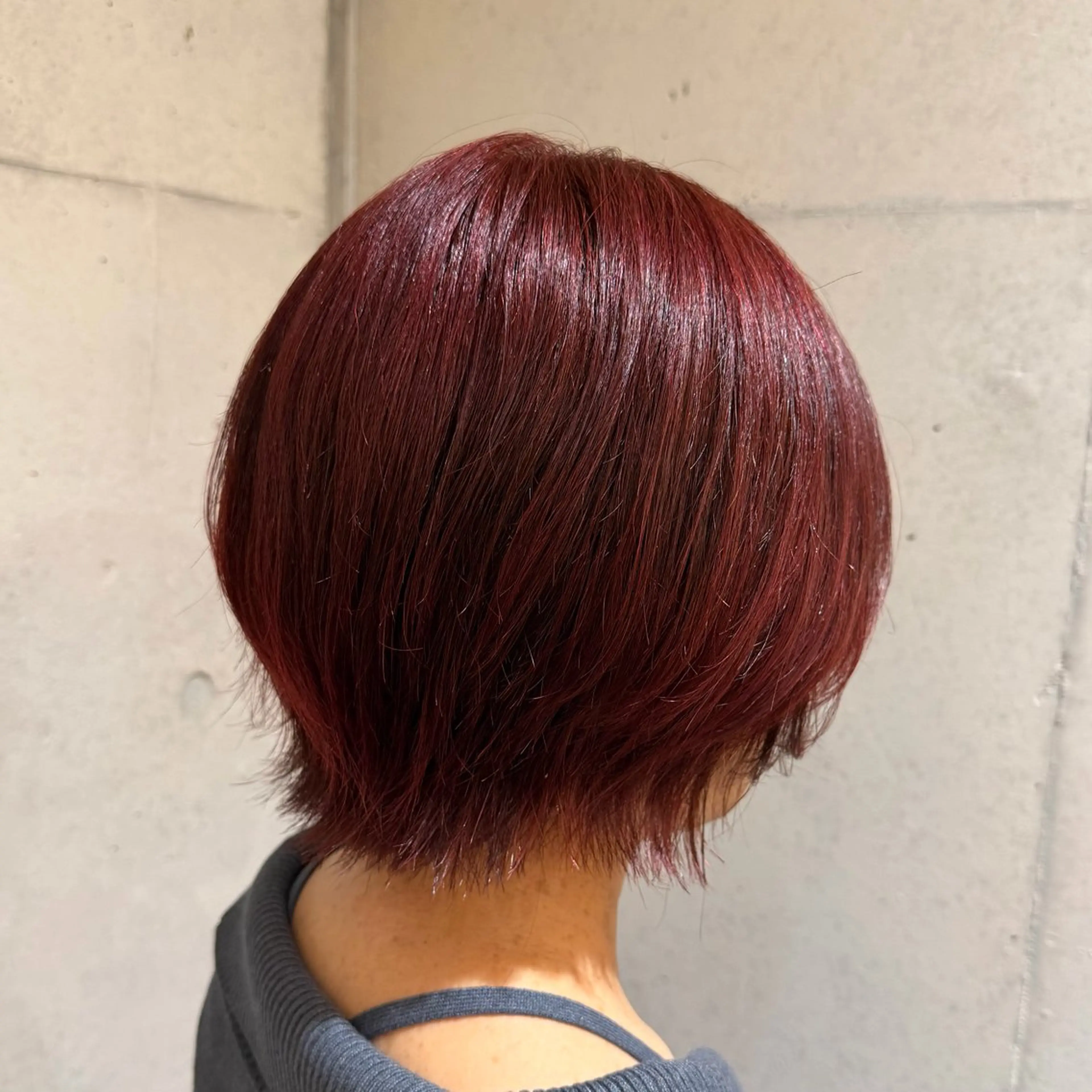 ショート カラー カット ヘアカラー トリートメント 🦖Maho🦖 ブリーチカラーのヘアスタイル