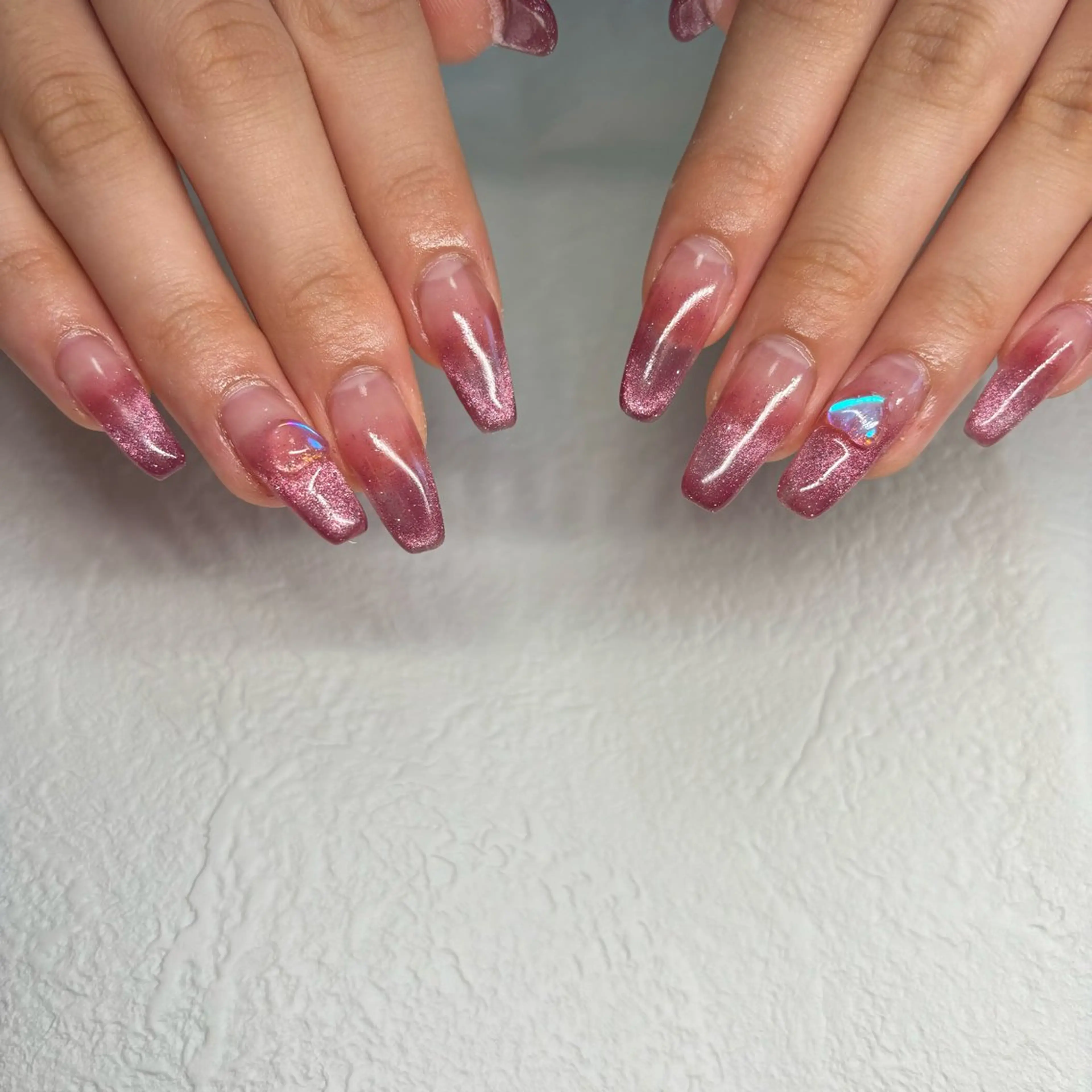 ネイル マグネットネイル ハンドネイル RE💟N.NAIL ラテン系お姉さんのネイルデザイン