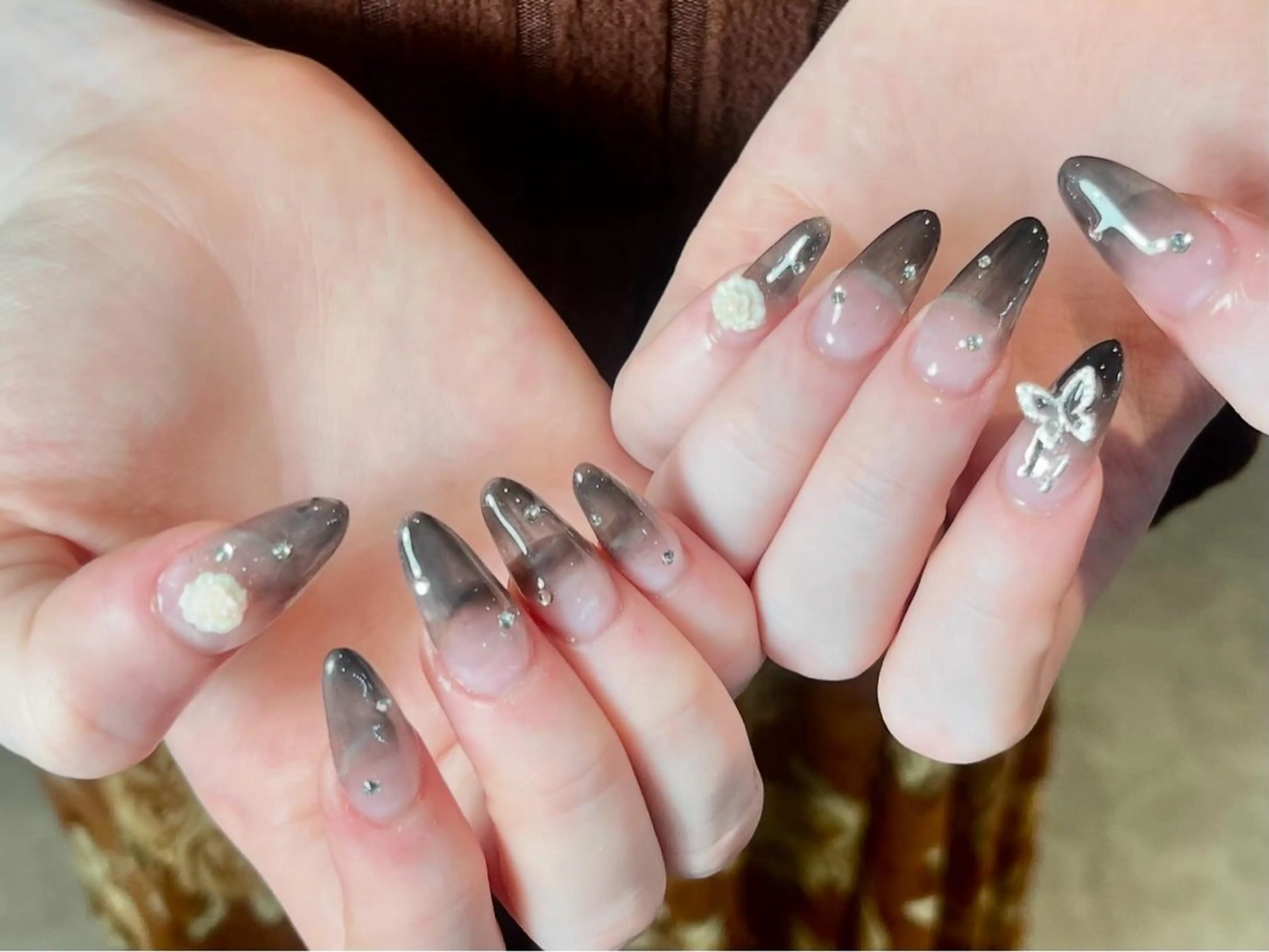 ネイル アートネイル 長さ出し グラデーション キラキラネイル ラメ(グリッター) ハンドネイル Salute本店 🦋仲原里佳のネイルデザイン