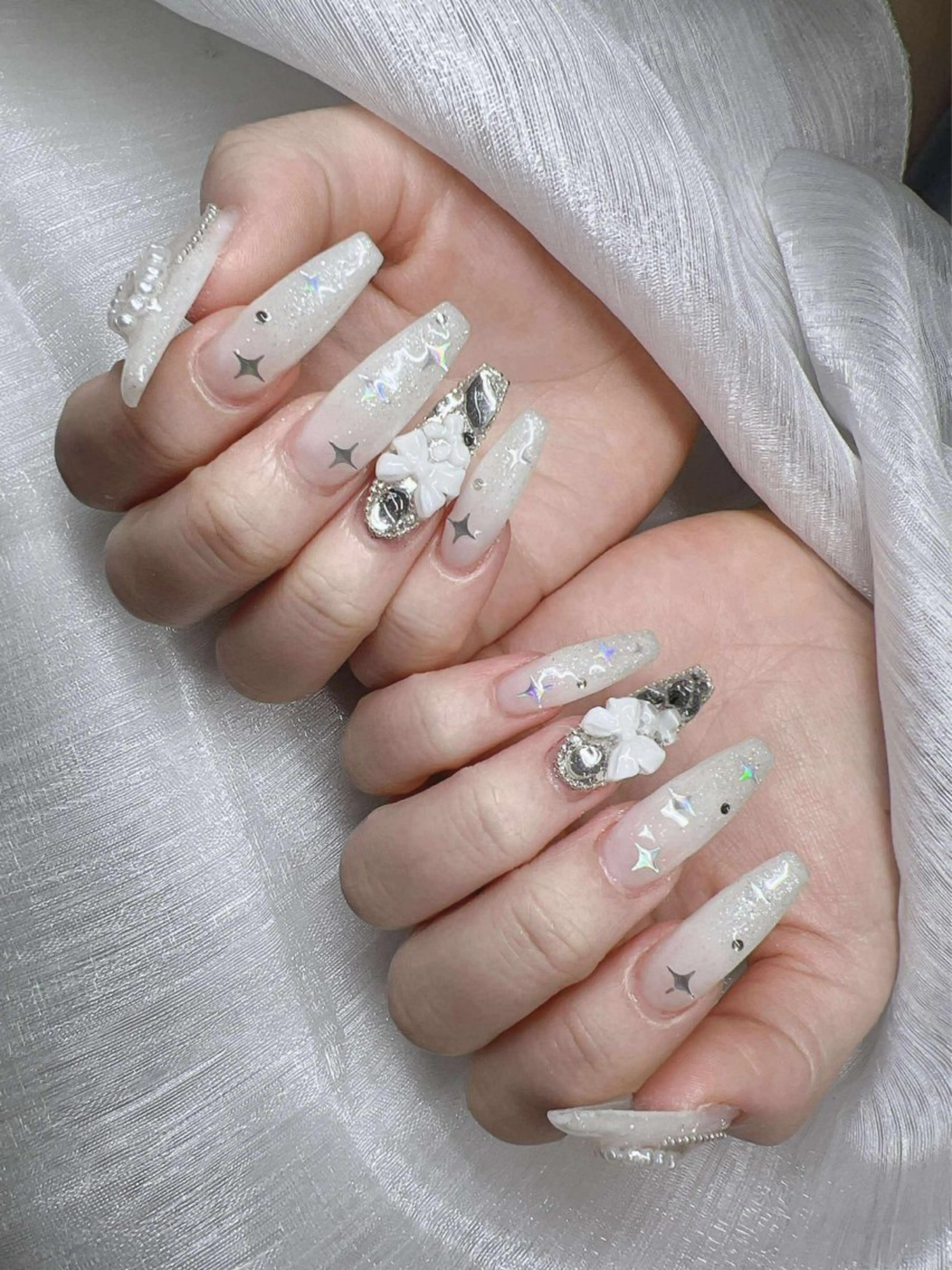ネイル 長さ出し グラデーション 卒業式 キラキラネイル マグネットネイル ハンドネイル Lee Nailsのネイルデザイン