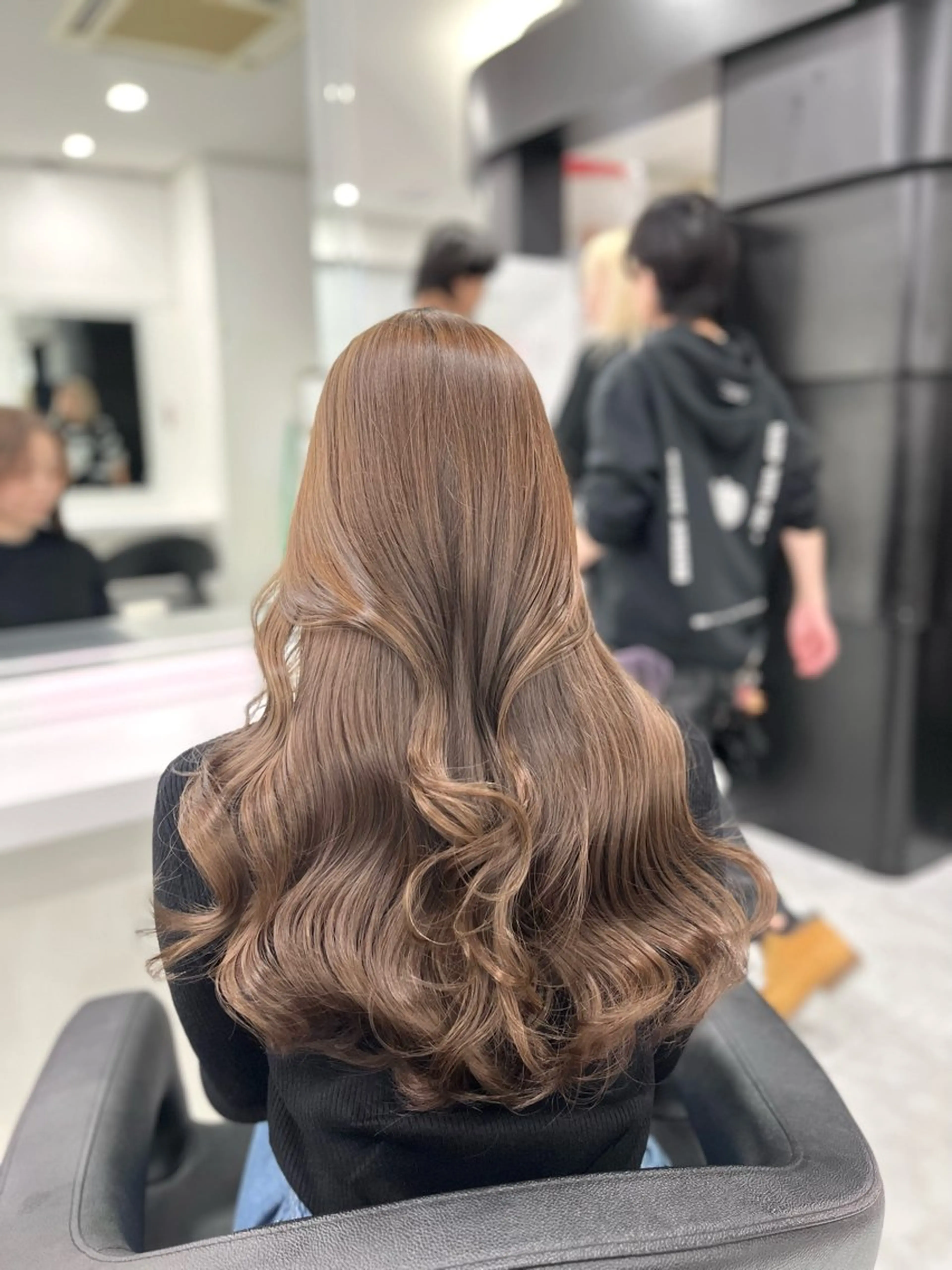 ロング ヘアカラー トリートメント ヘッドスパ 淡色カラー 🫧NAOYA 🫧のヘアスタイル