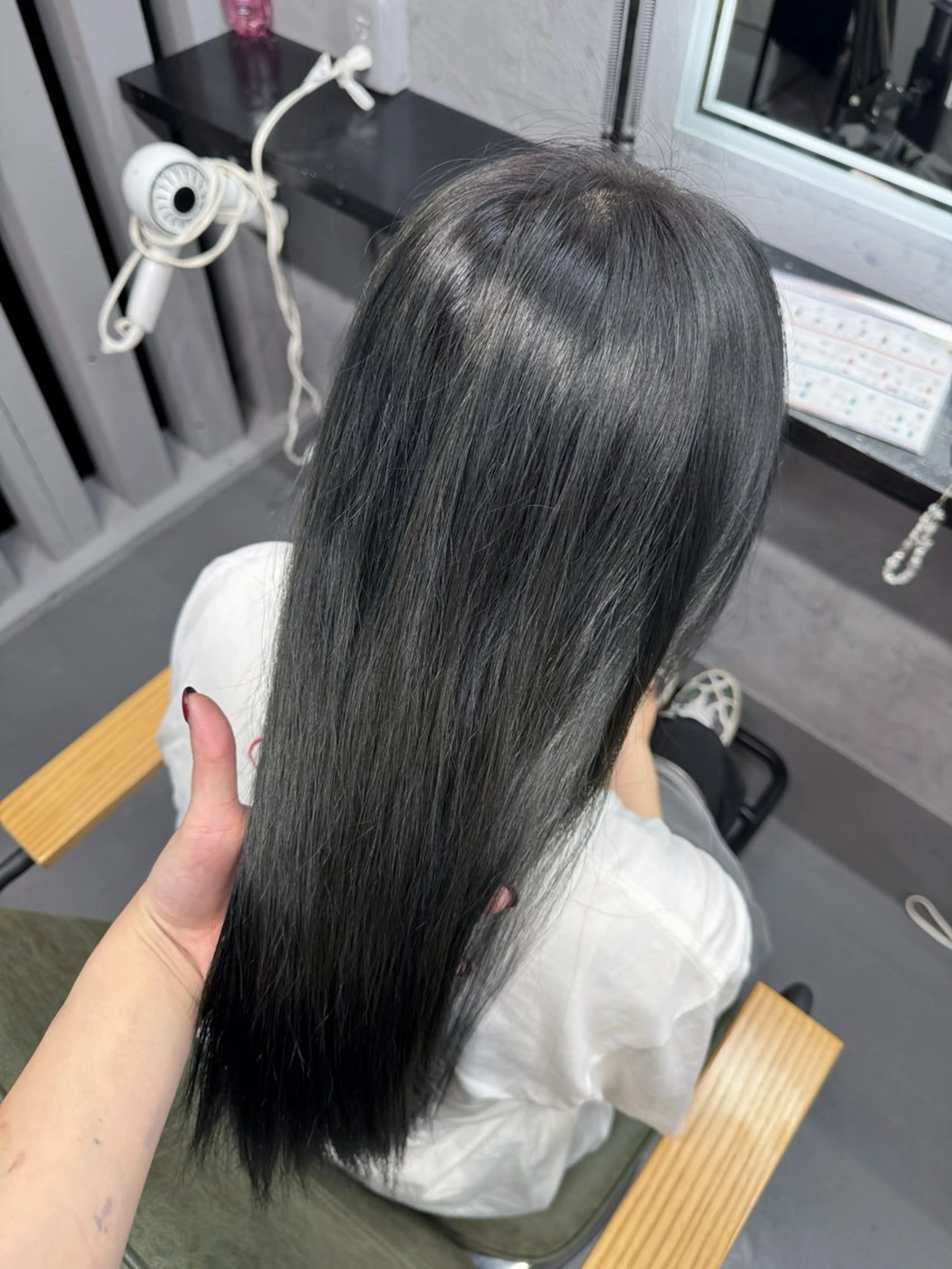 カラー ヘアカラー トリートメント 籔上 凜のヘアスタイル