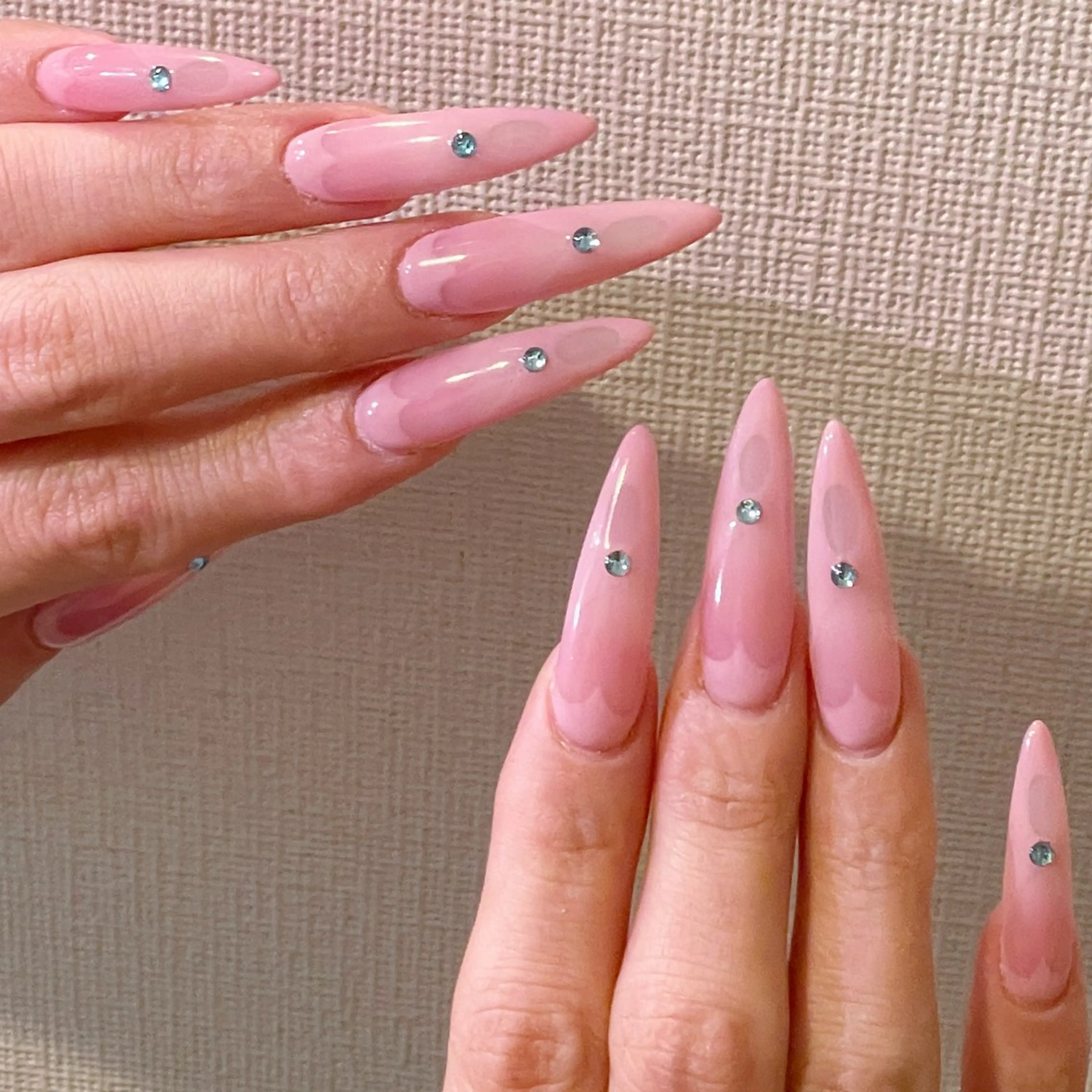 ネイル ハンドネイル ハンドケア Aya 🧚🏻‍♀️のネイルデザイン