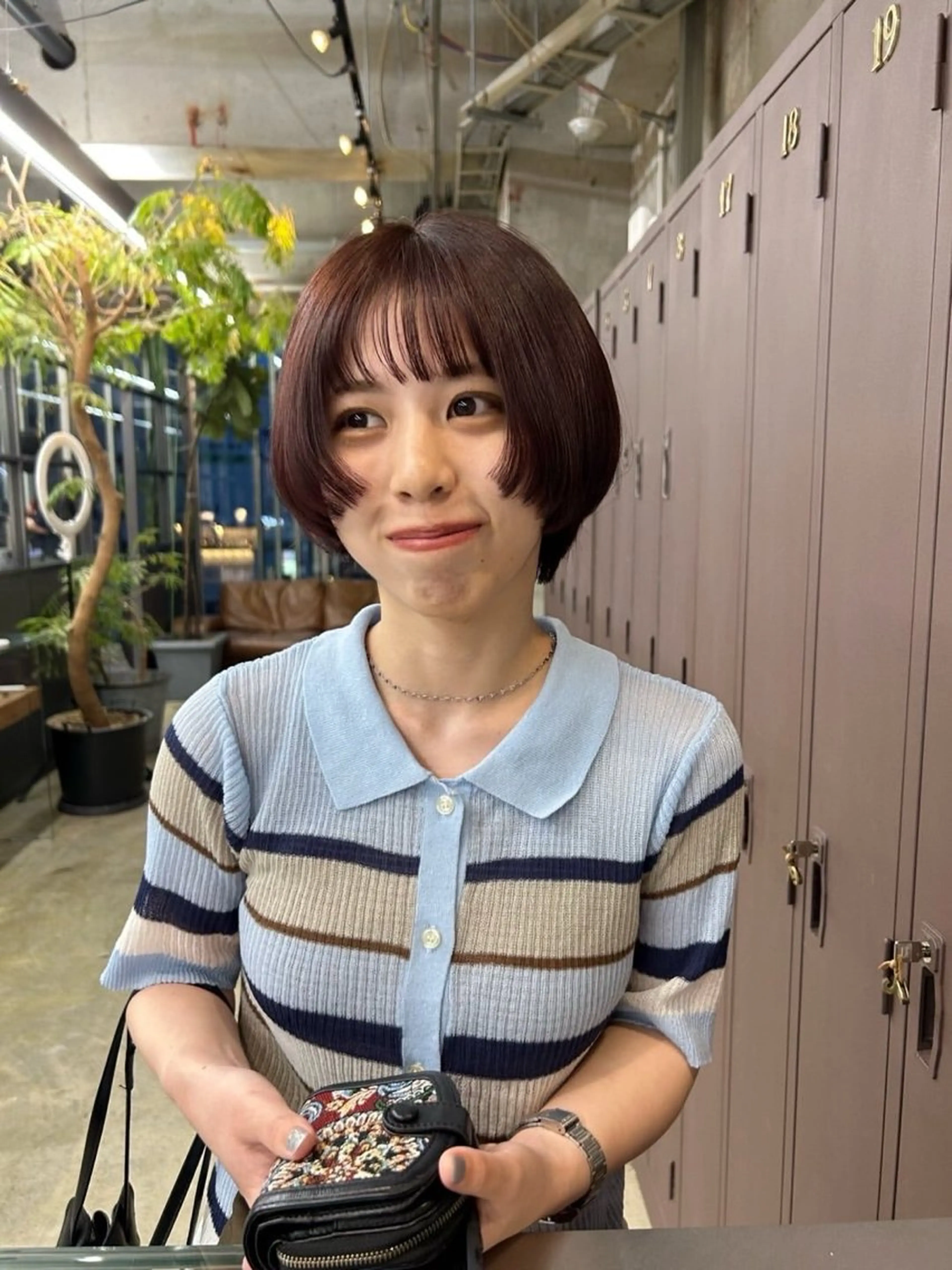 🍐平日限定🍐【ショートカット+ブリーチなしWカラー】（オリーブ/ワインレッド/オレンジ/ベージュetc…）の写真
