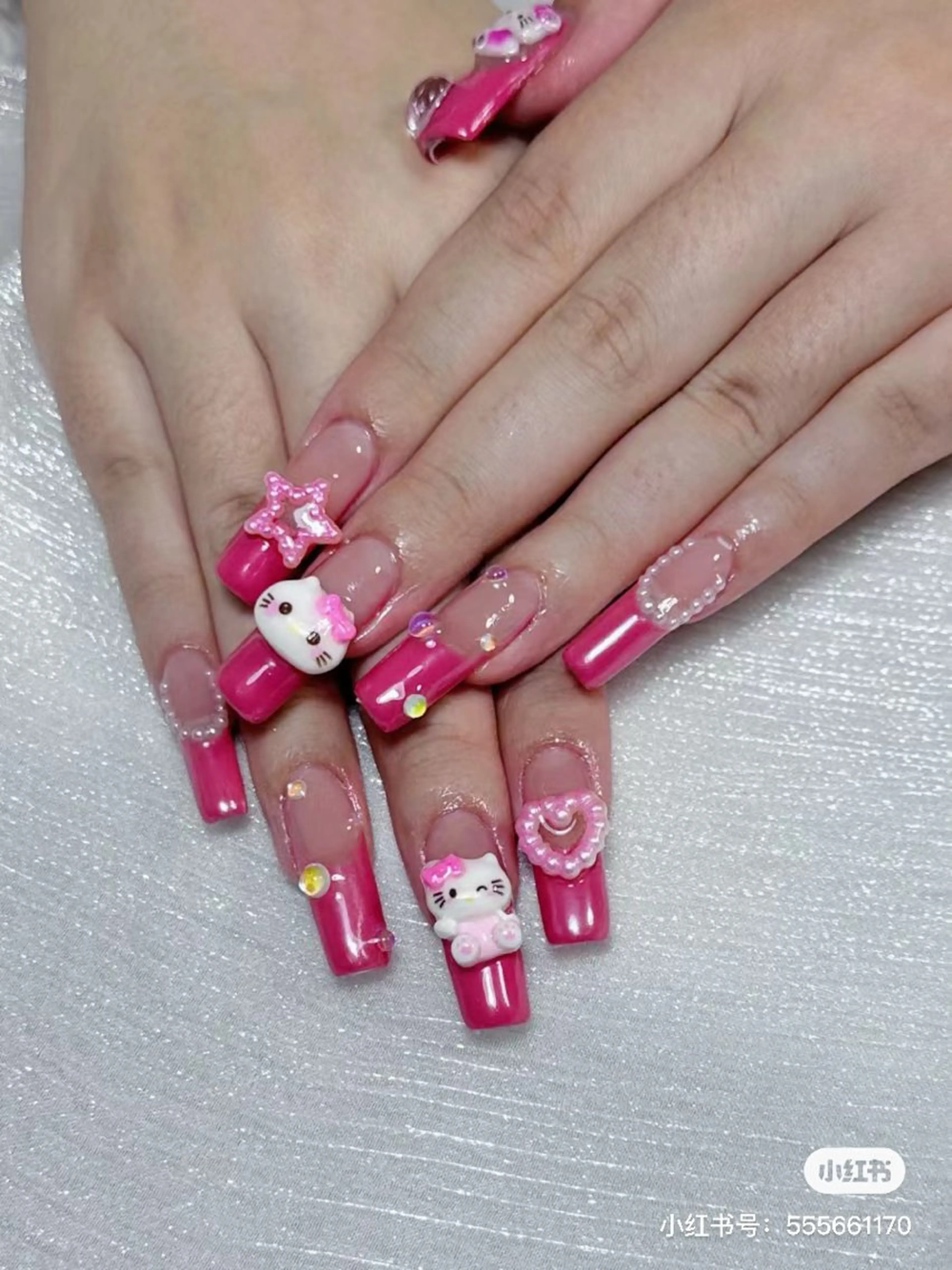 ネイル Hitomi Nail salonのネイルデザイン