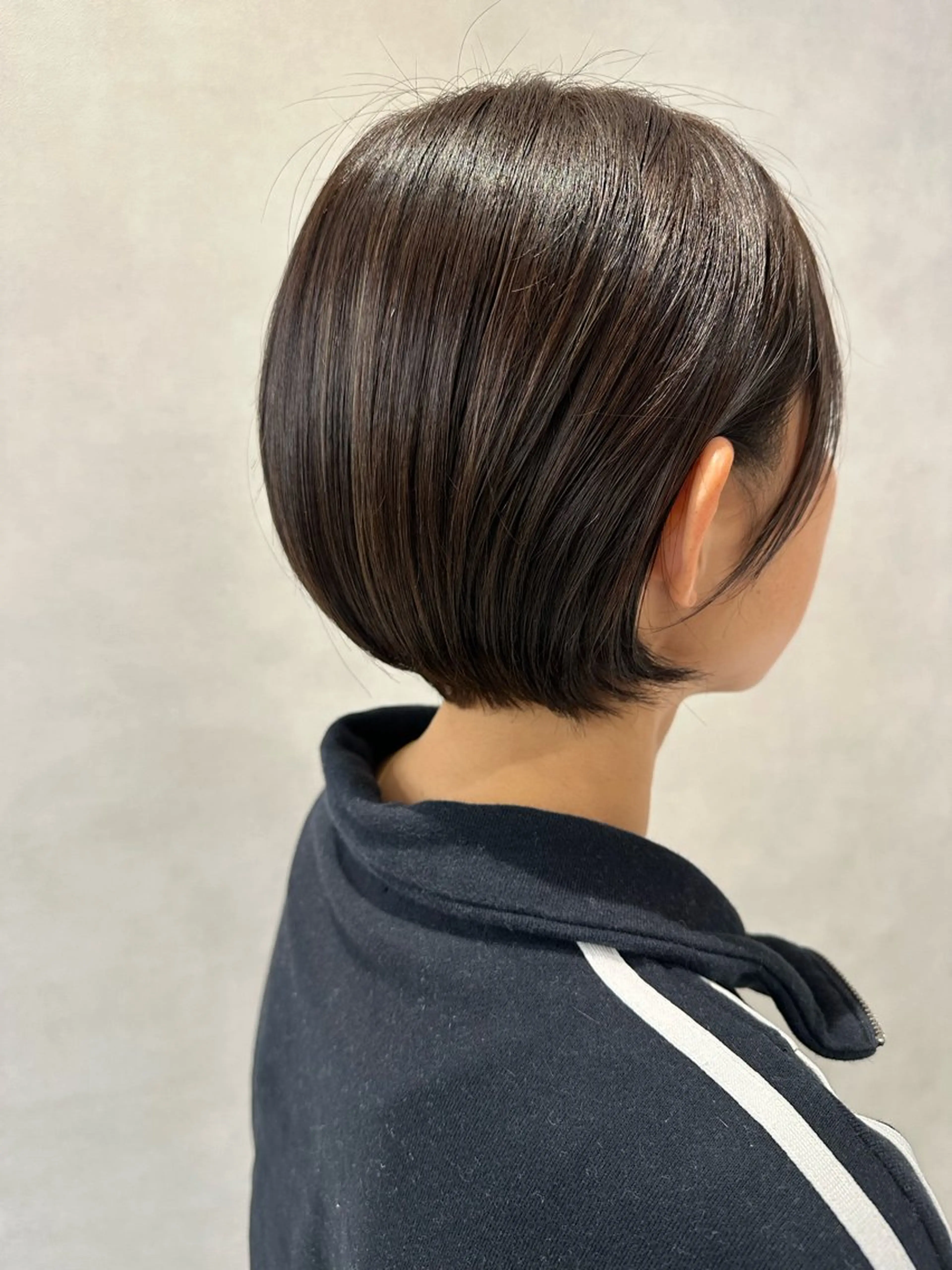 ショート カラー 透明感カラー ハイライトカラー 顔周りカット ハイライト 小顔カット 越谷の 髪質改善師✨のヘアスタイル