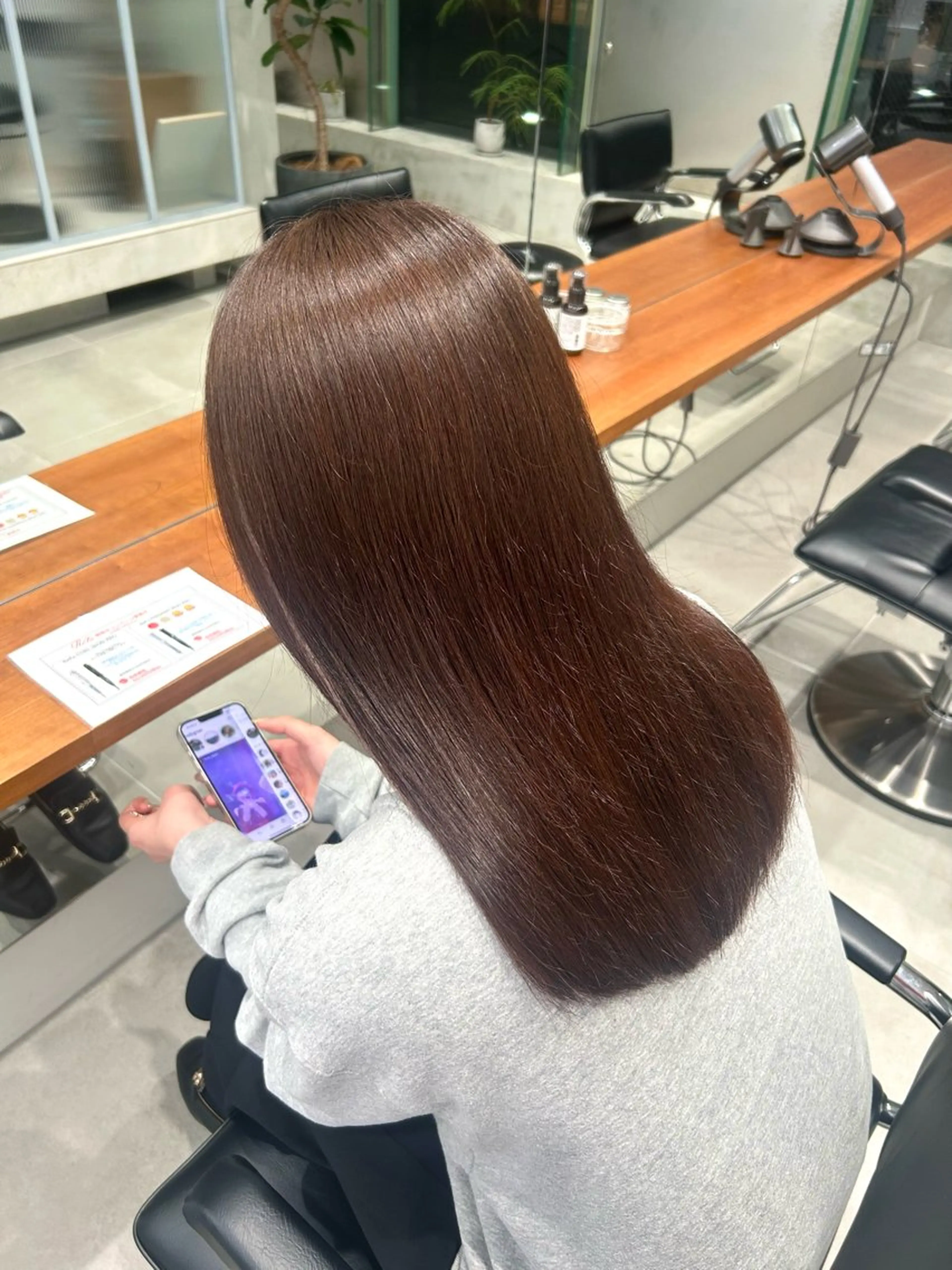 ロング ヘアカラー ひなの🩵🫧 透明感/艶カラーのヘアスタイル