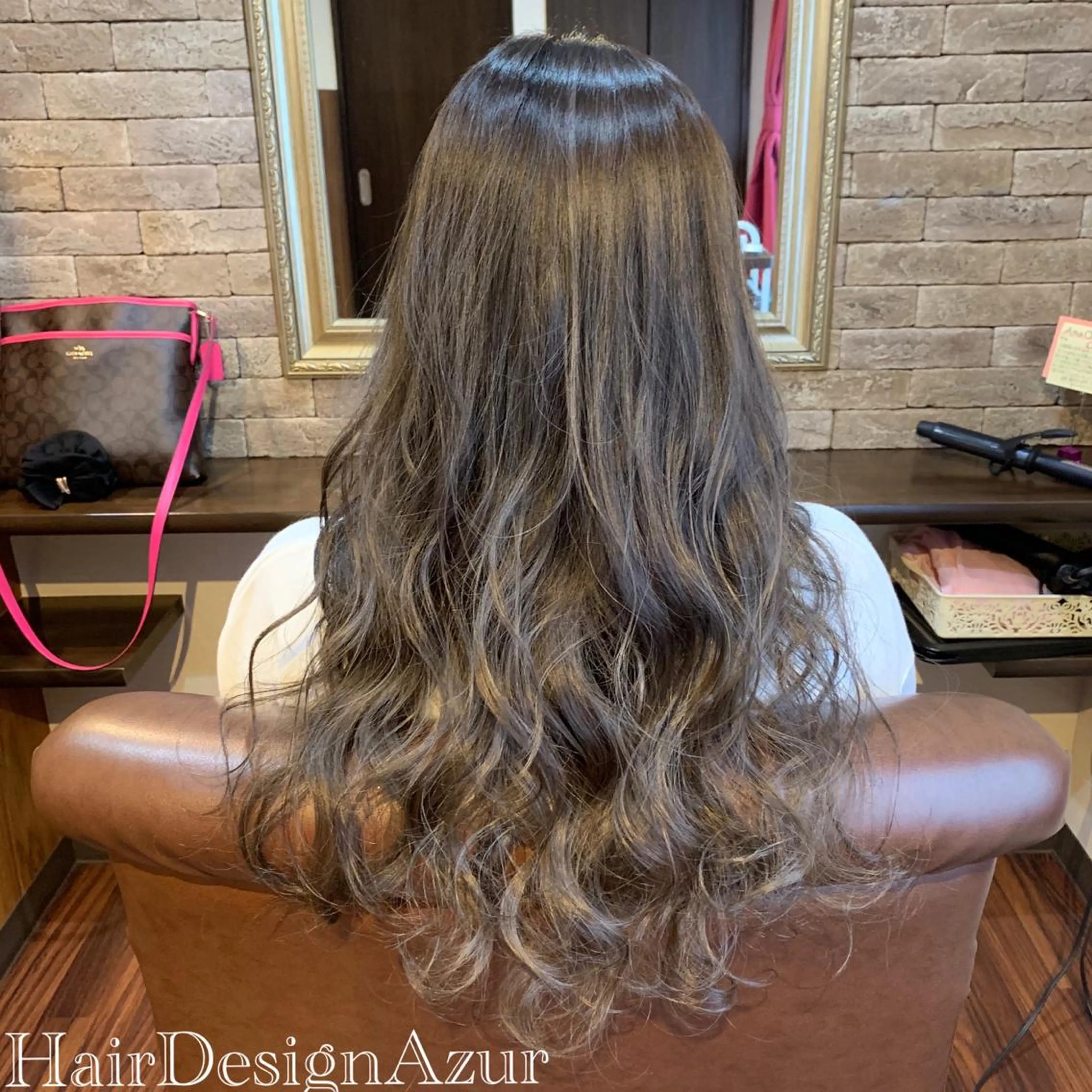 ロング カラー HairDesign Azurのヘアスタイル